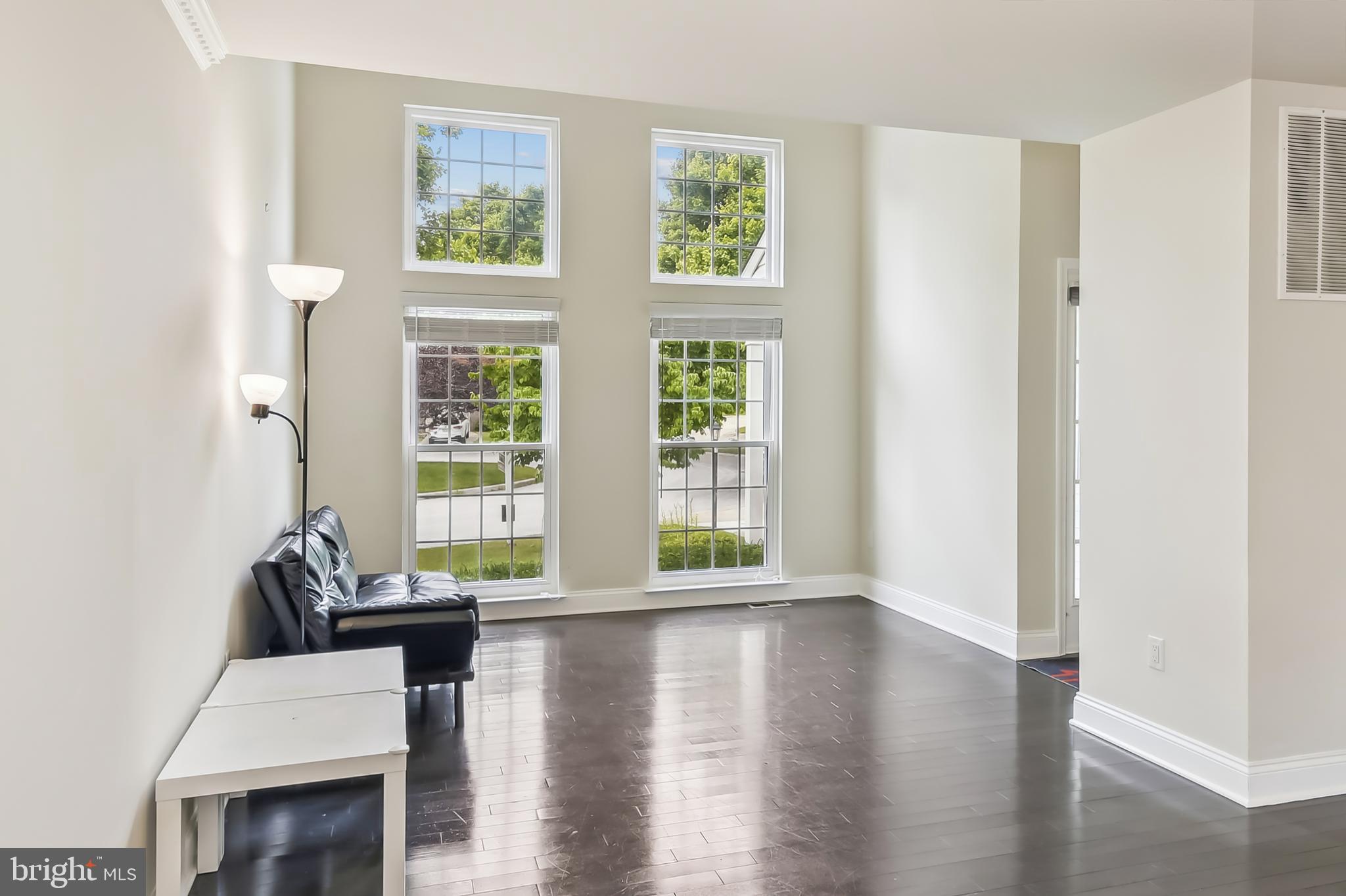 RIVER HILL - Residential Lease