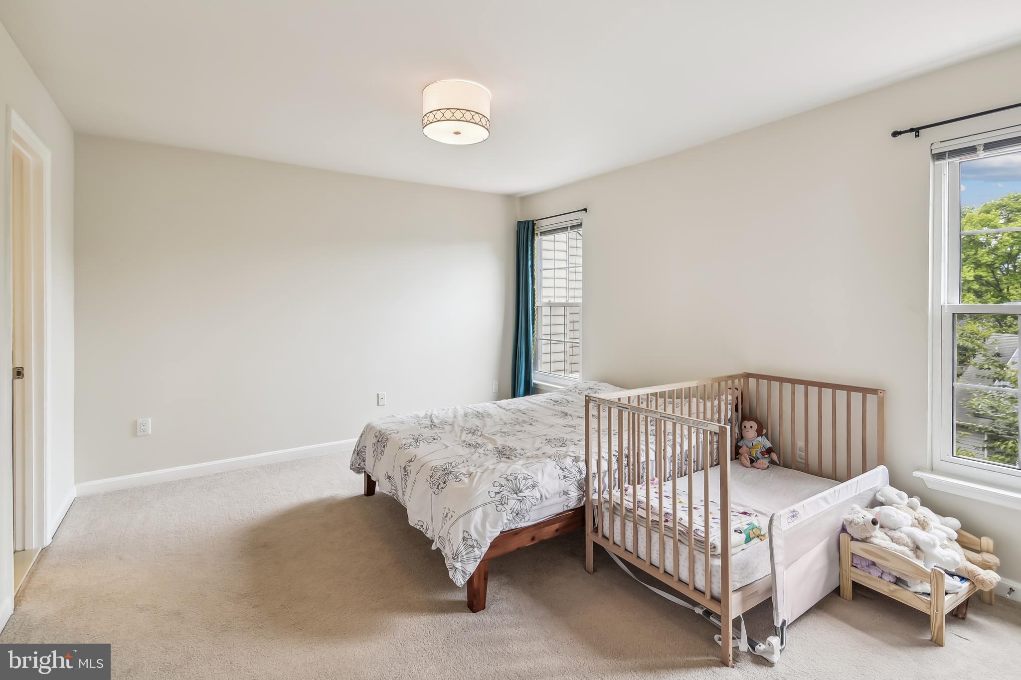 RIVER HILL - Residential Lease