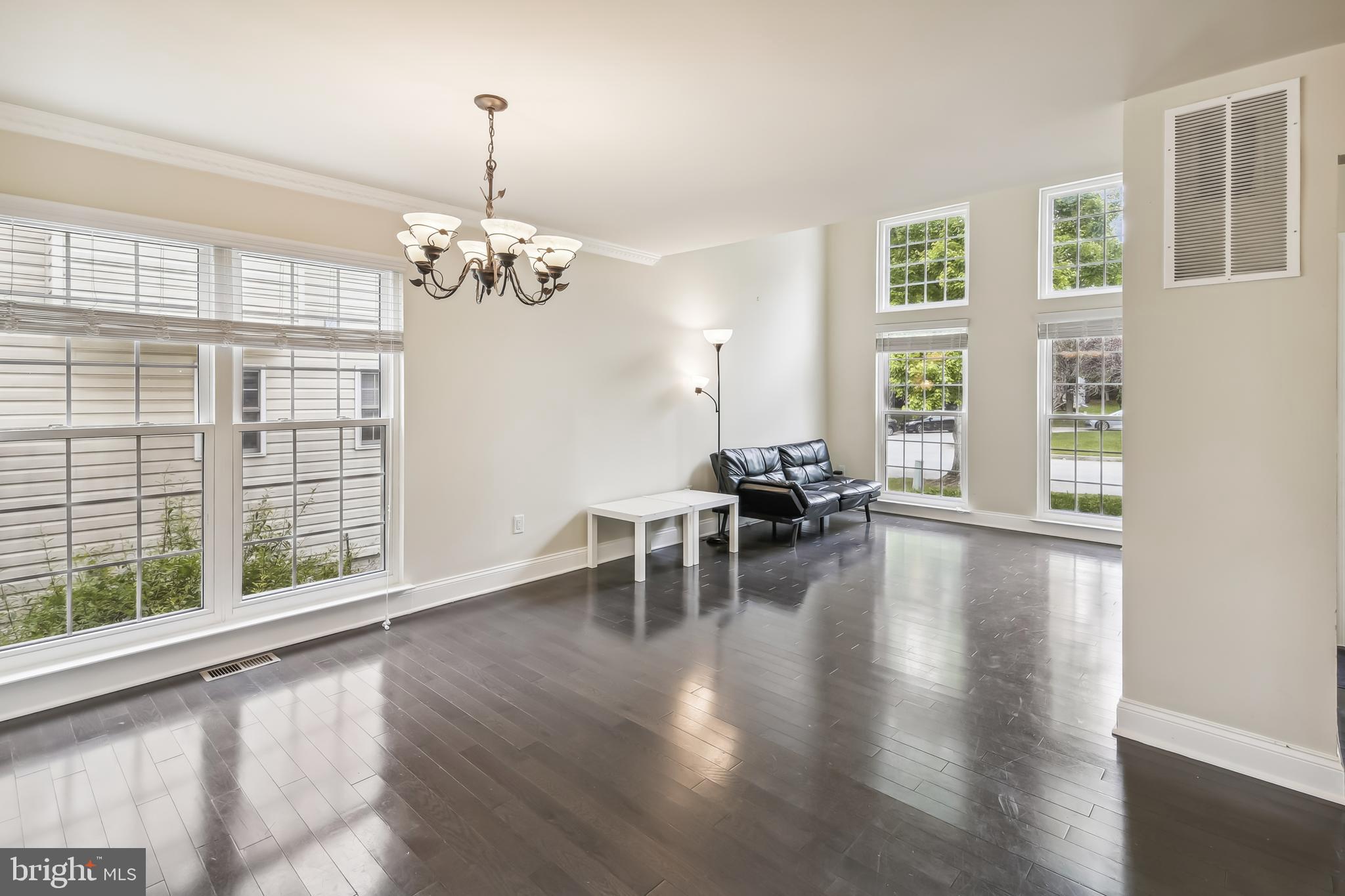 RIVER HILL - Residential Lease