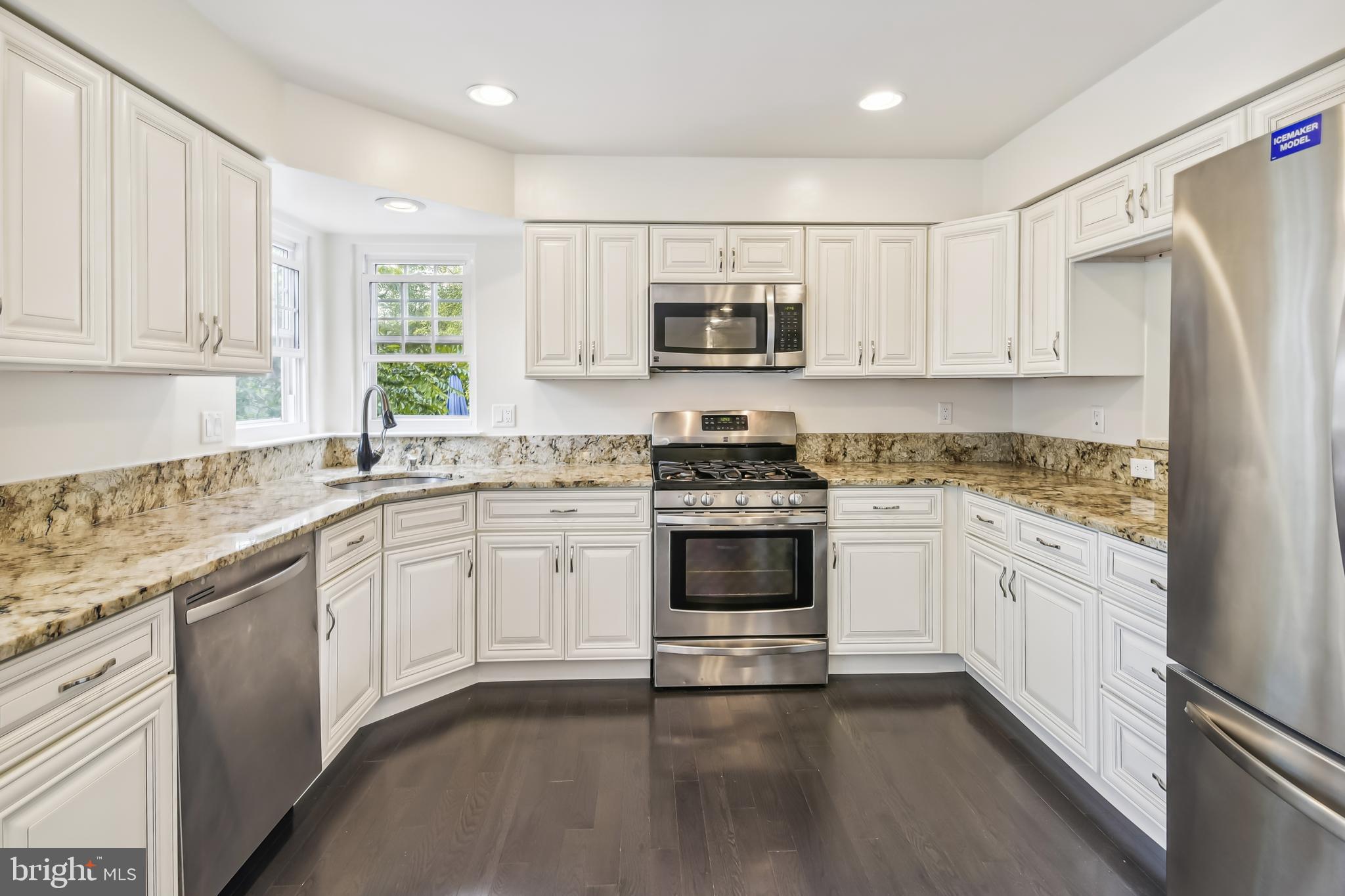 RIVER HILL - Residential Lease