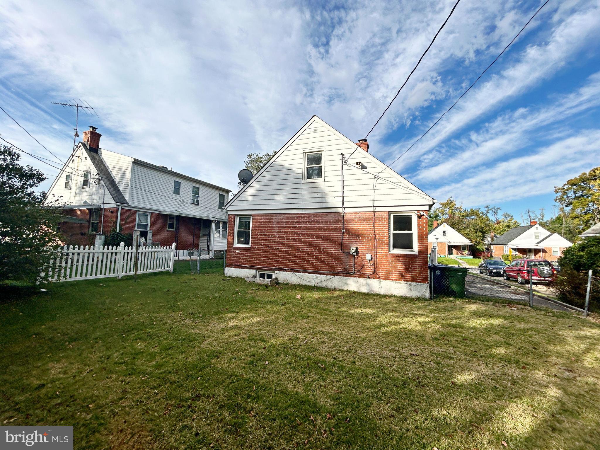 LAURAVILLE HISTORIC DISTRICT - Residential