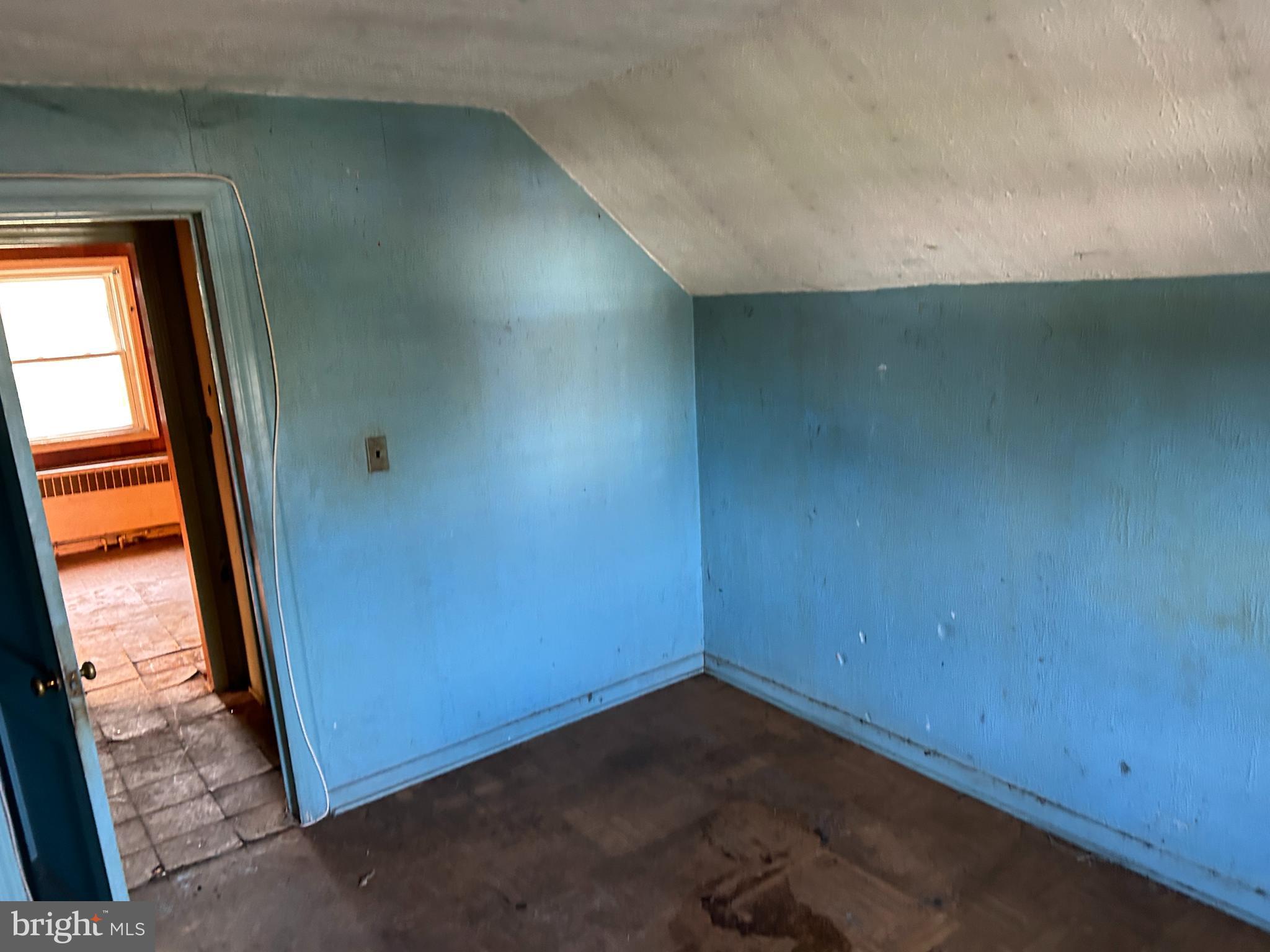 LAURAVILLE HISTORIC DISTRICT - Residential