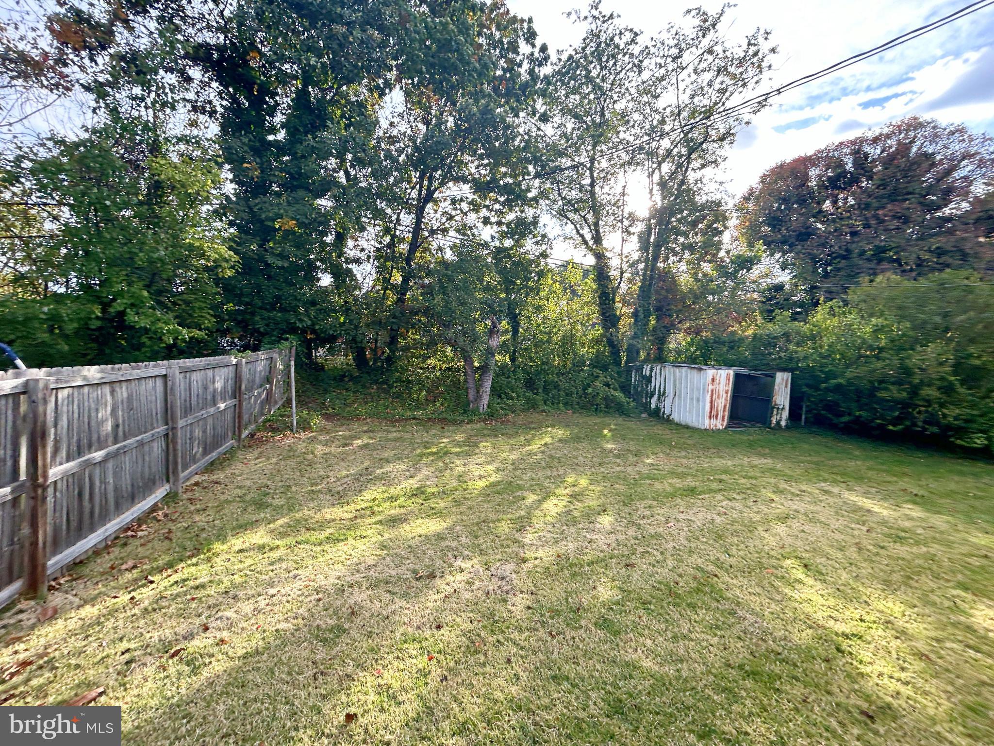 LAURAVILLE HISTORIC DISTRICT - Residential