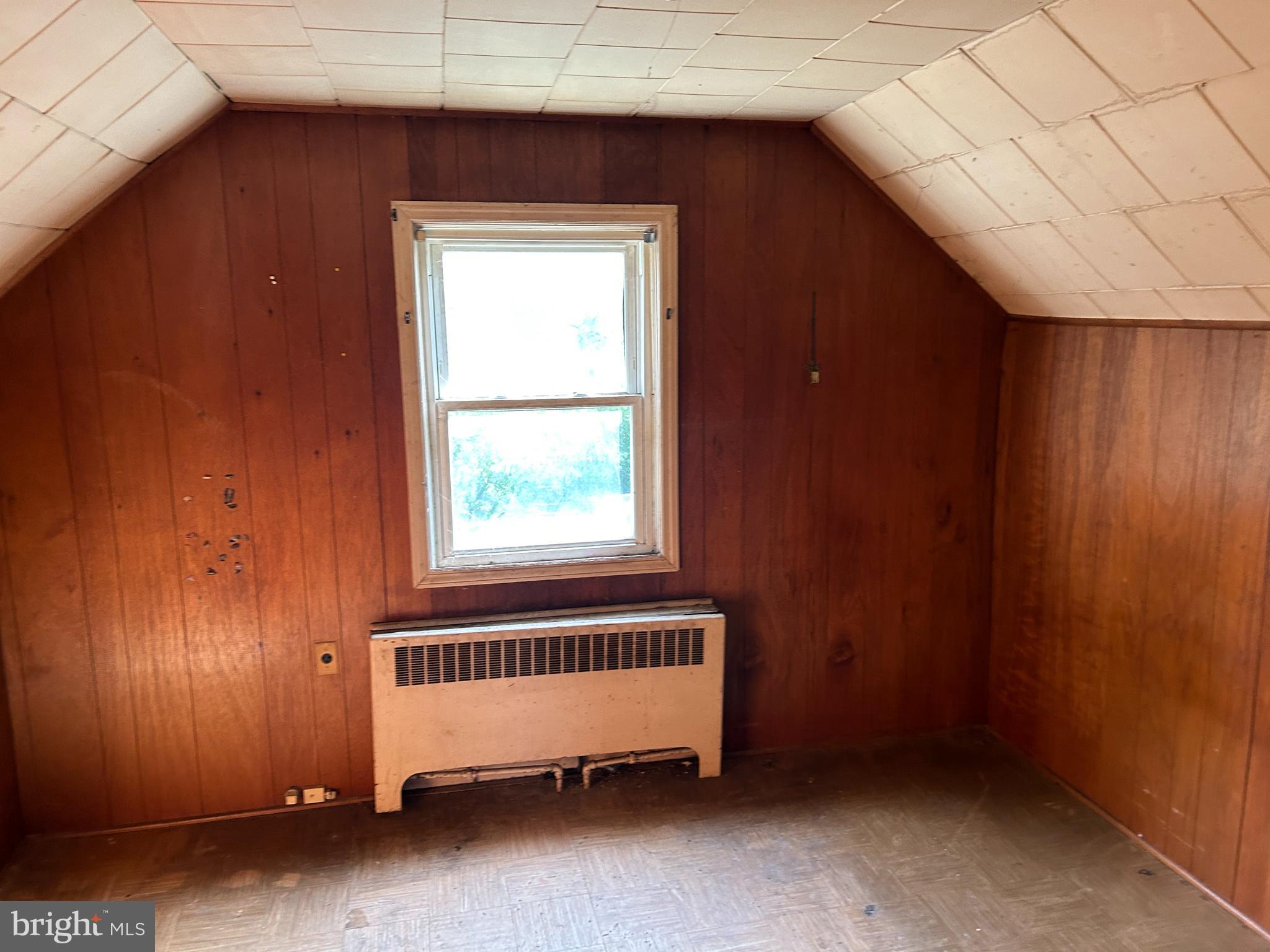 LAURAVILLE HISTORIC DISTRICT - Residential