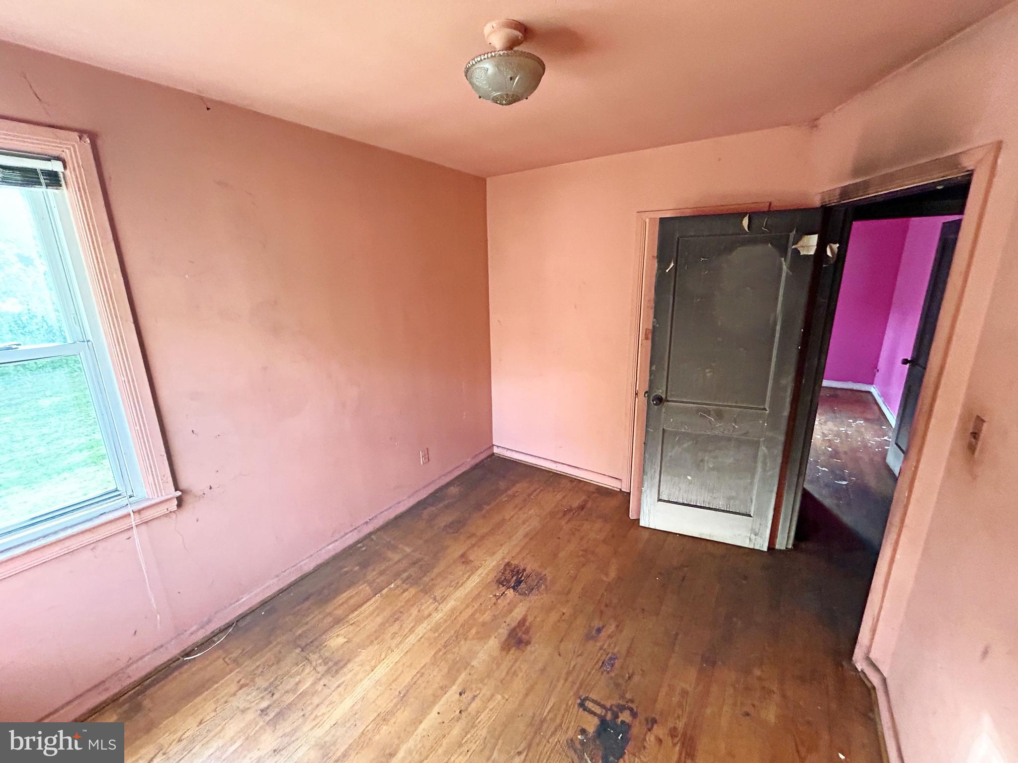 LAURAVILLE HISTORIC DISTRICT - Residential