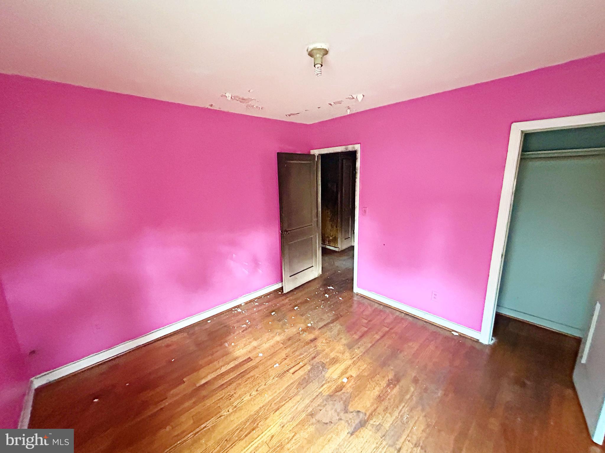 LAURAVILLE HISTORIC DISTRICT - Residential