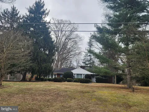 MLS: MDCH2039750