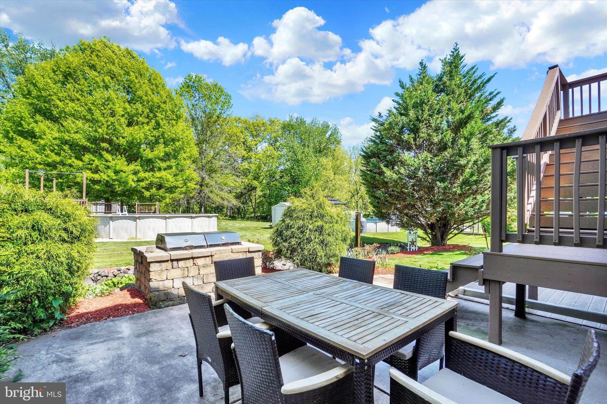 RIVERVIEW - Residential