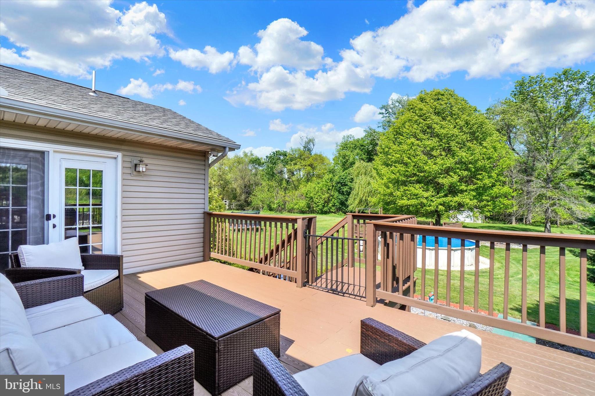 RIVERVIEW - Residential