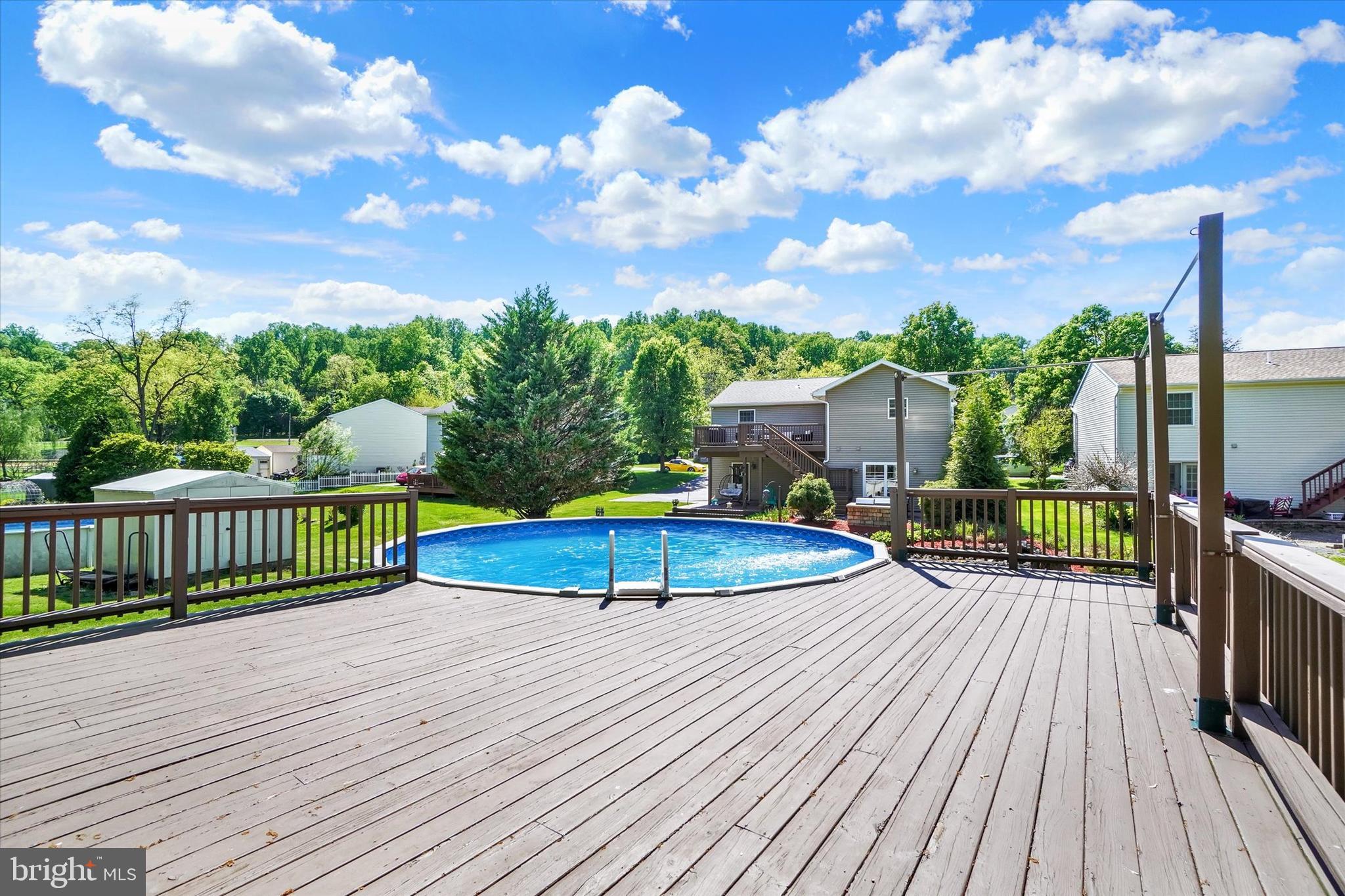 RIVERVIEW - Residential