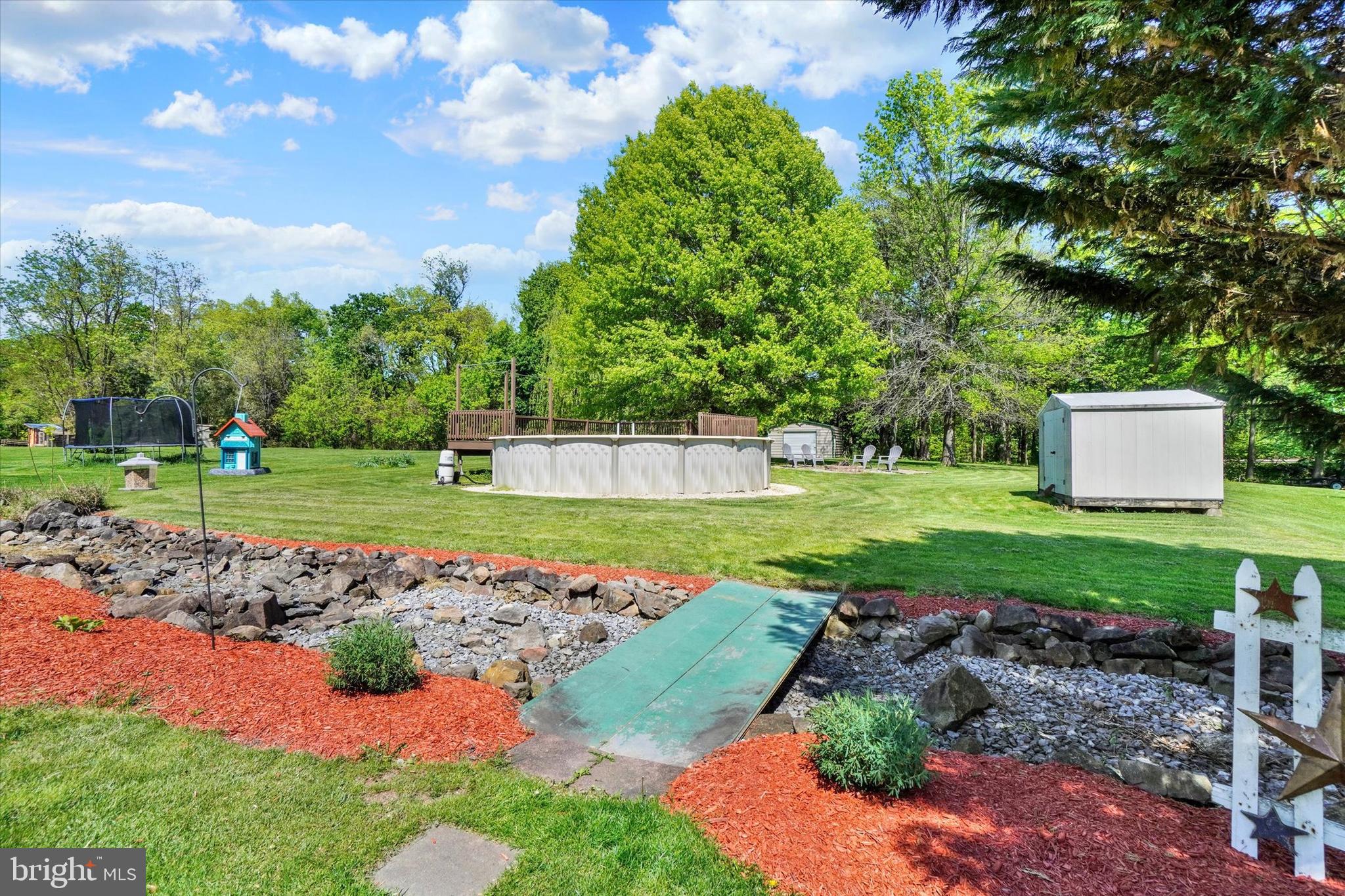 RIVERVIEW - Residential