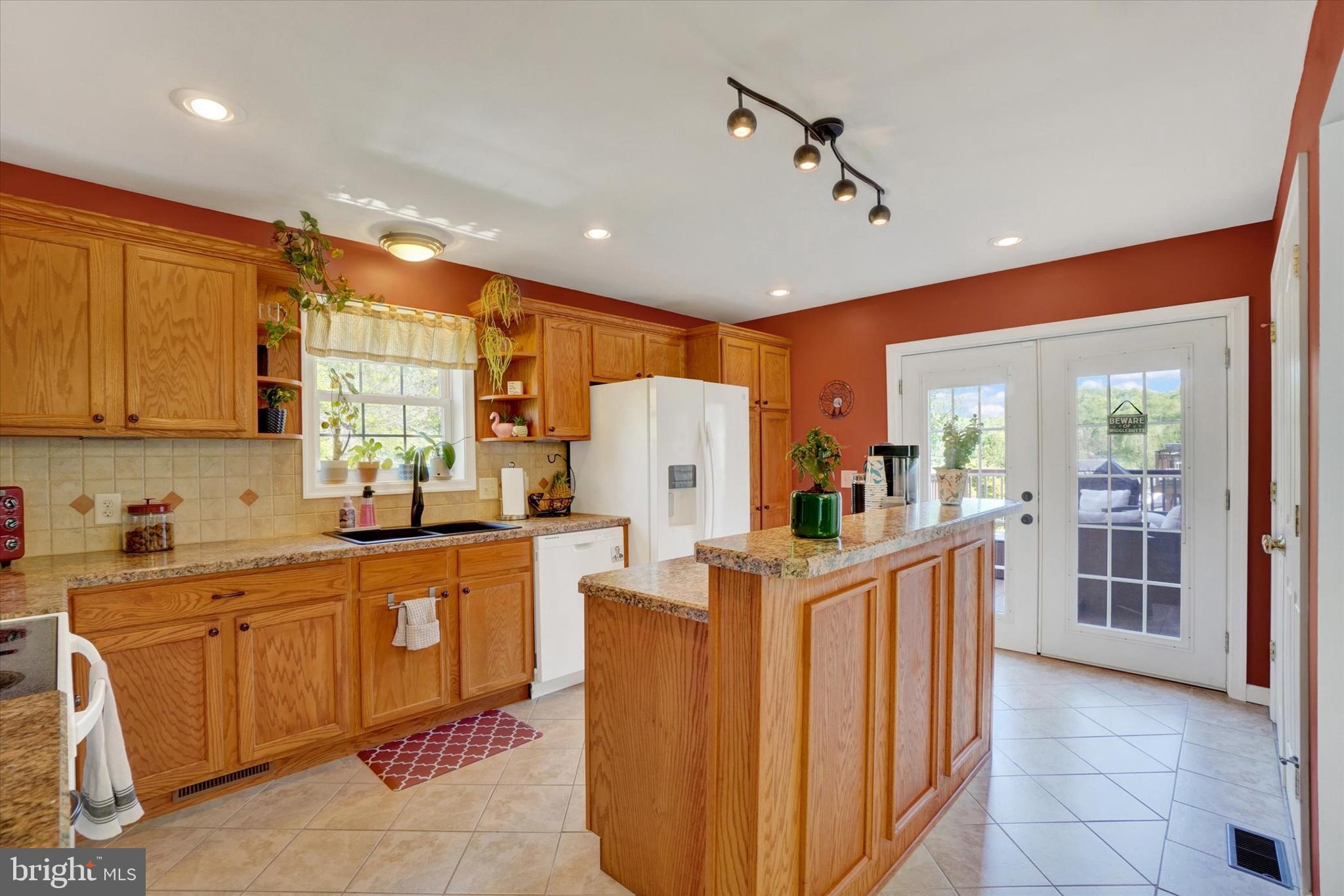 RIVERVIEW - Residential