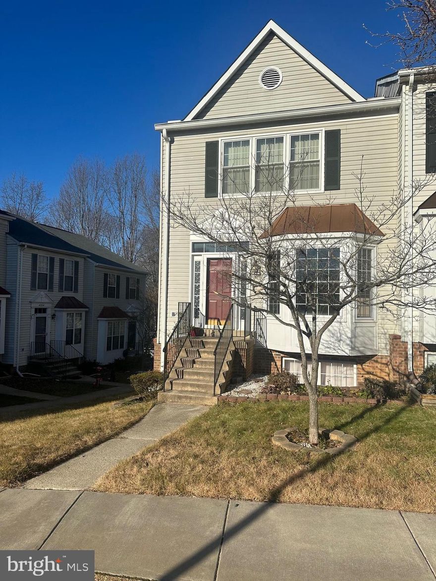 Welcome to this lovely basement efficiency complete with a full bath available for immediate move-in. Washer & dryer in unit! Conveniently located in Montclair Mews right off of Route 234 and close to I-95.. ALL MAJOR UTILITIES INCLUDED!!! Tenant only needs to pay for cable and internet. Efficiency has its own separate rear entrance for added privacy. Enjoy all of the neighborhood amenities and nearby shopping and dining destinations.