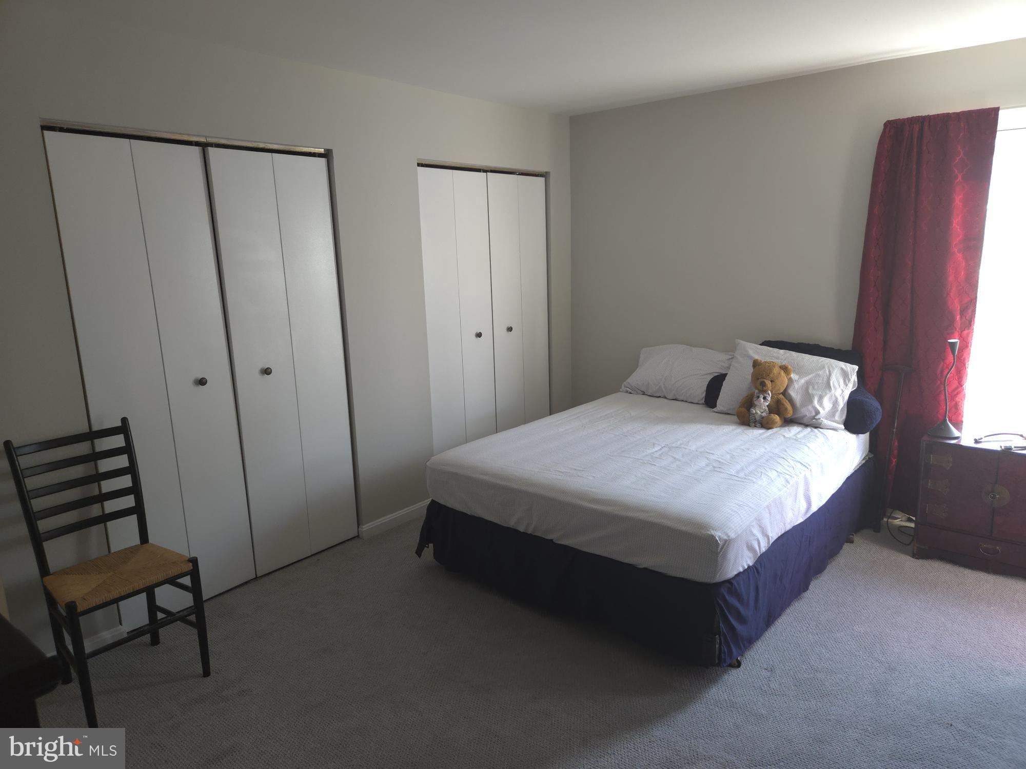 CROMWELL FOUNTAIN - Residential