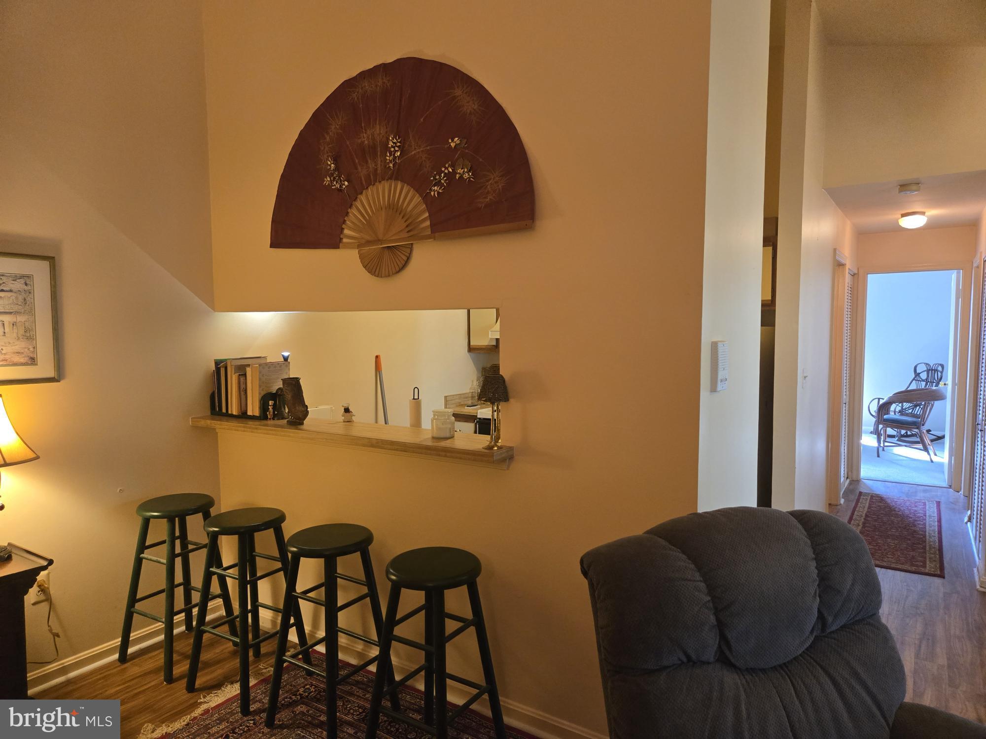 CROMWELL FOUNTAIN - Residential