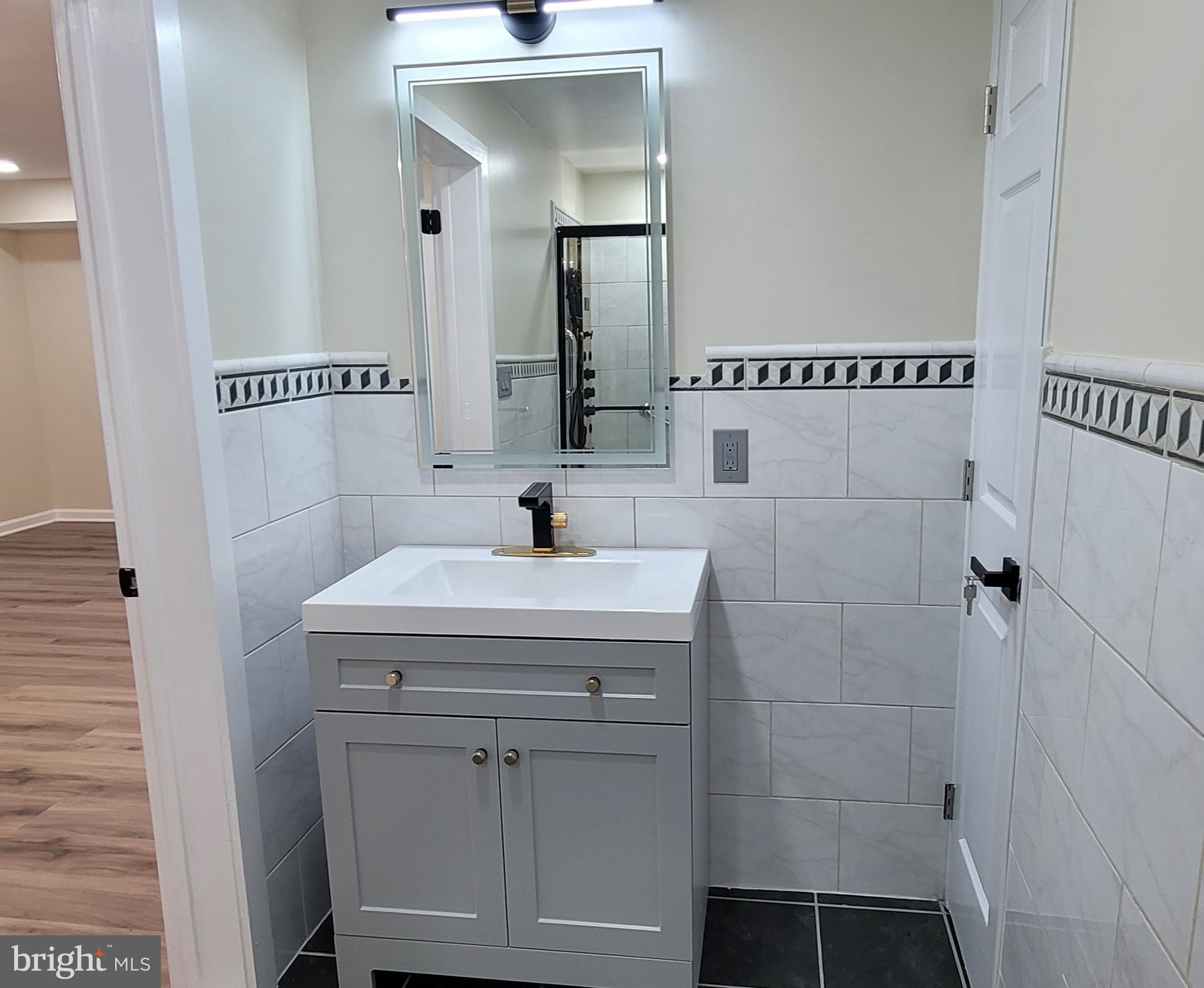 FRANCONIA HEIGHTS - Residential Lease