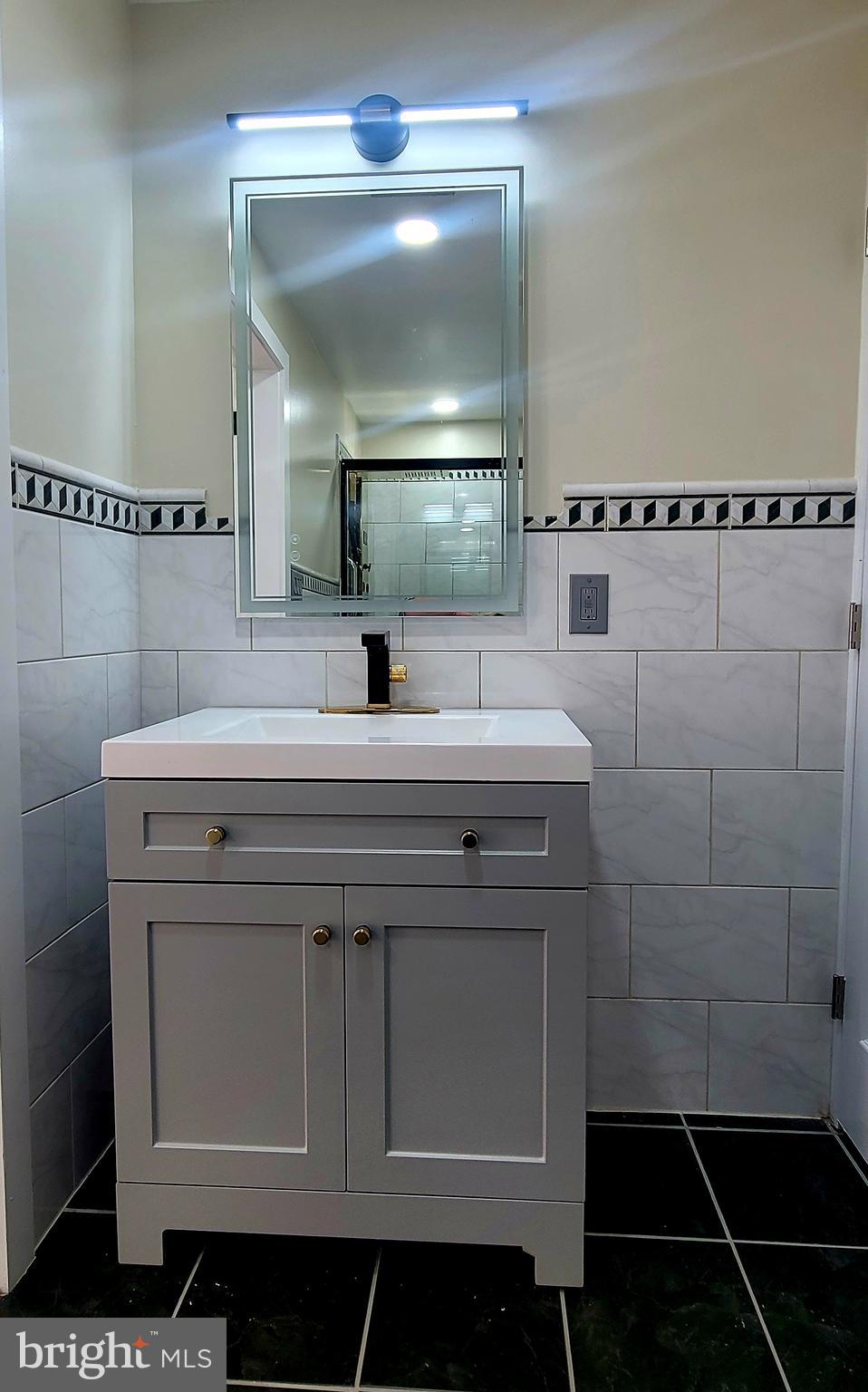 FRANCONIA HEIGHTS - Residential Lease