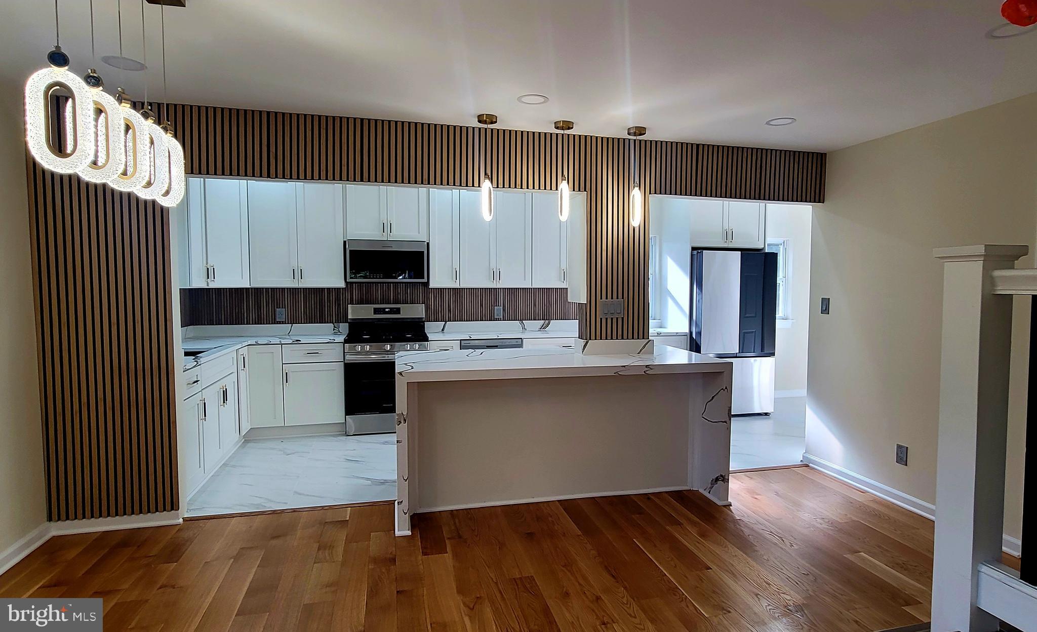 FRANCONIA HEIGHTS - Residential Lease