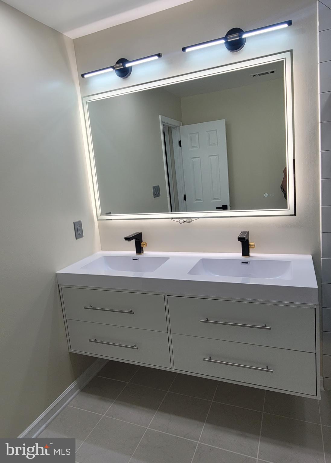 FRANCONIA HEIGHTS - Residential Lease