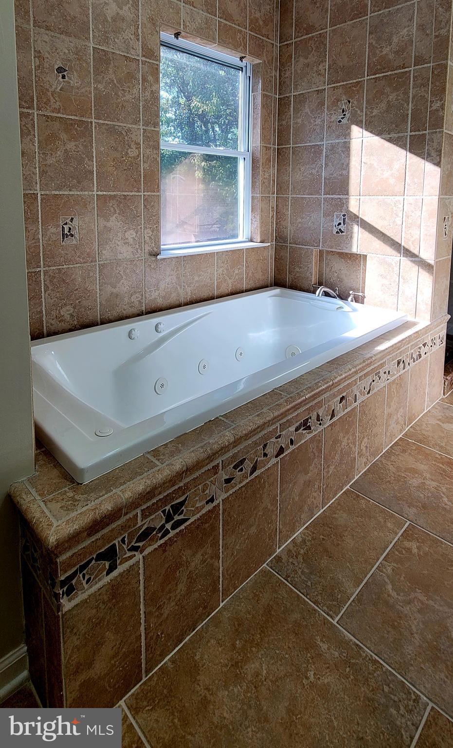 FRANCONIA HEIGHTS - Residential Lease