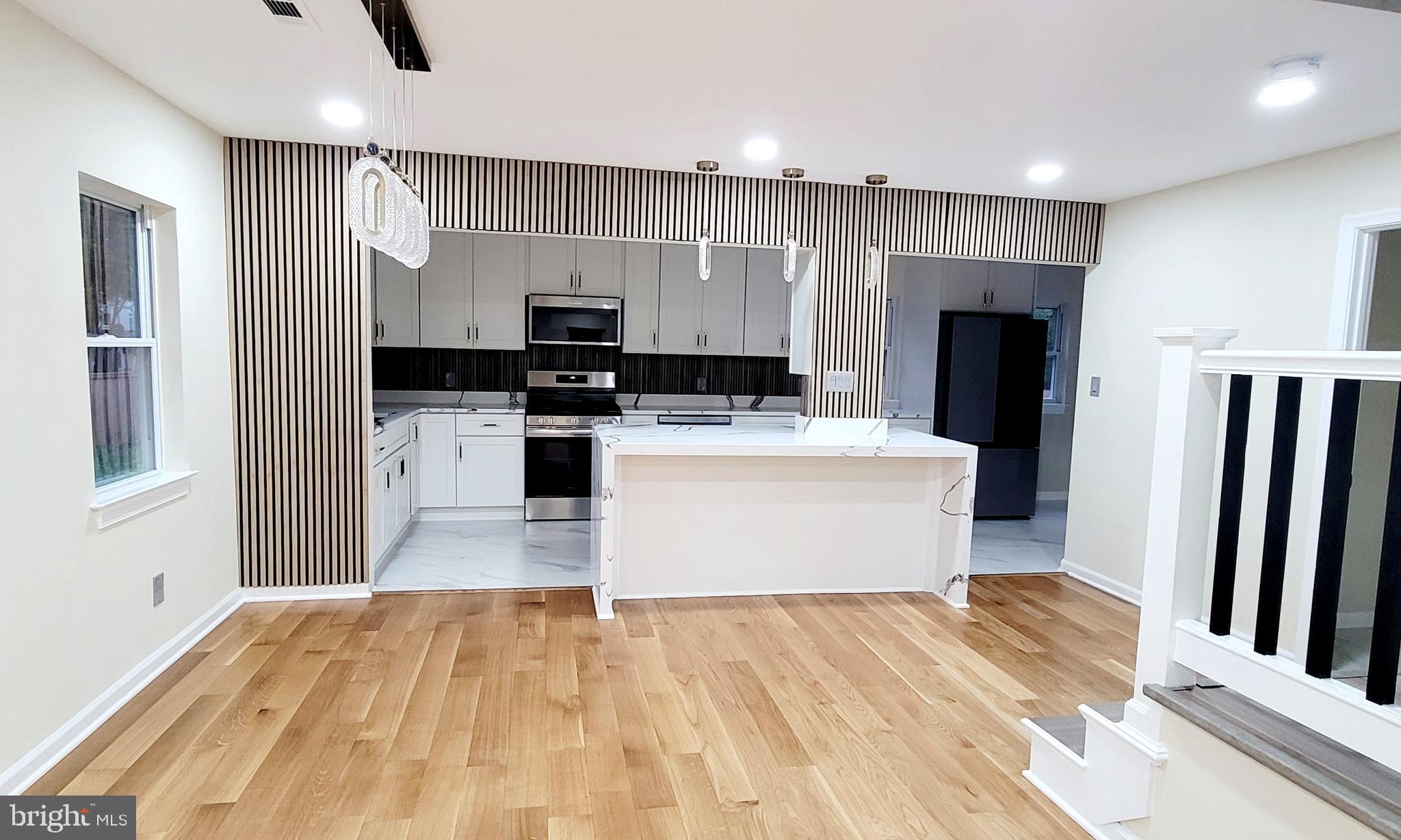 FRANCONIA HEIGHTS - Residential Lease