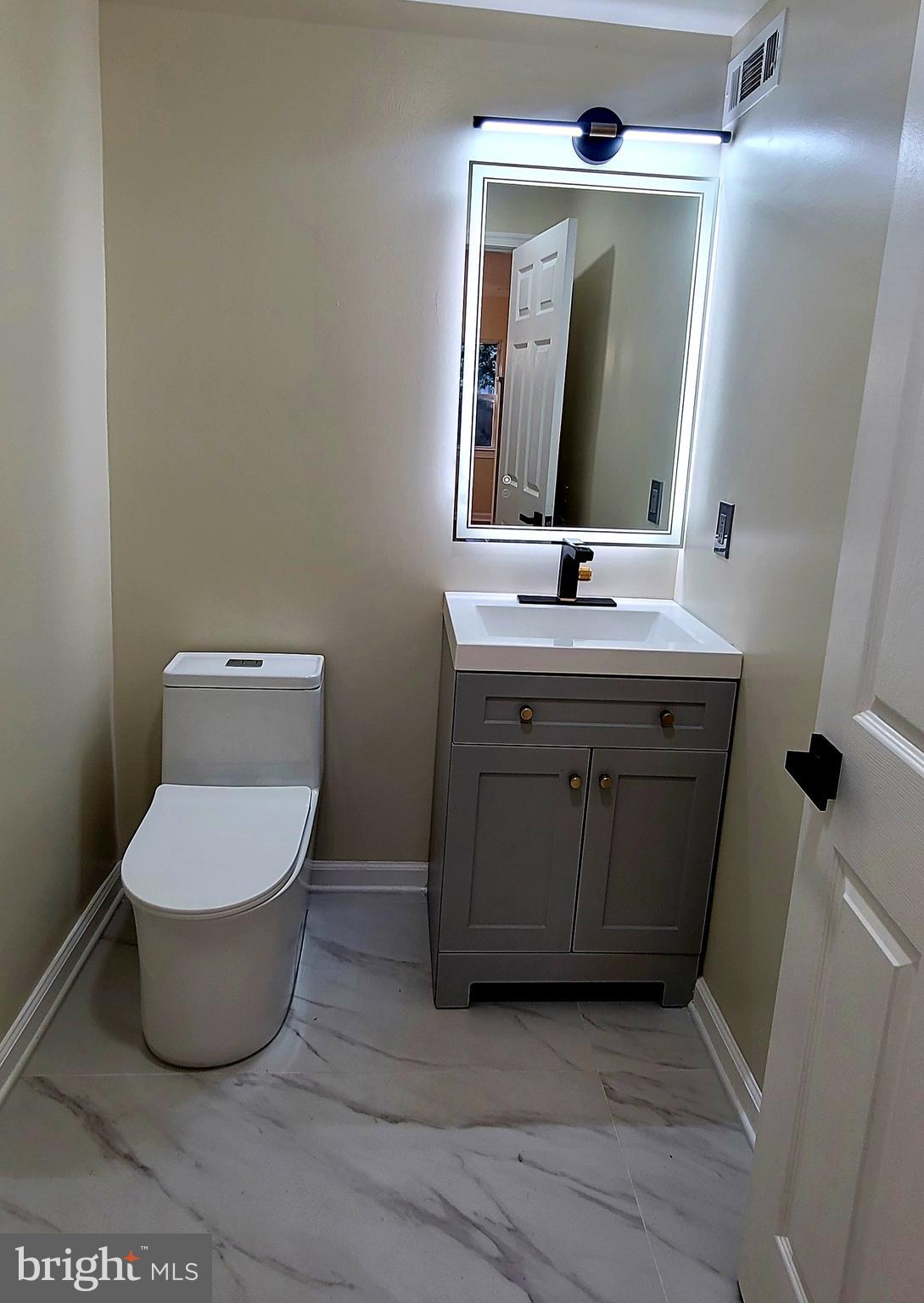 FRANCONIA HEIGHTS - Residential Lease