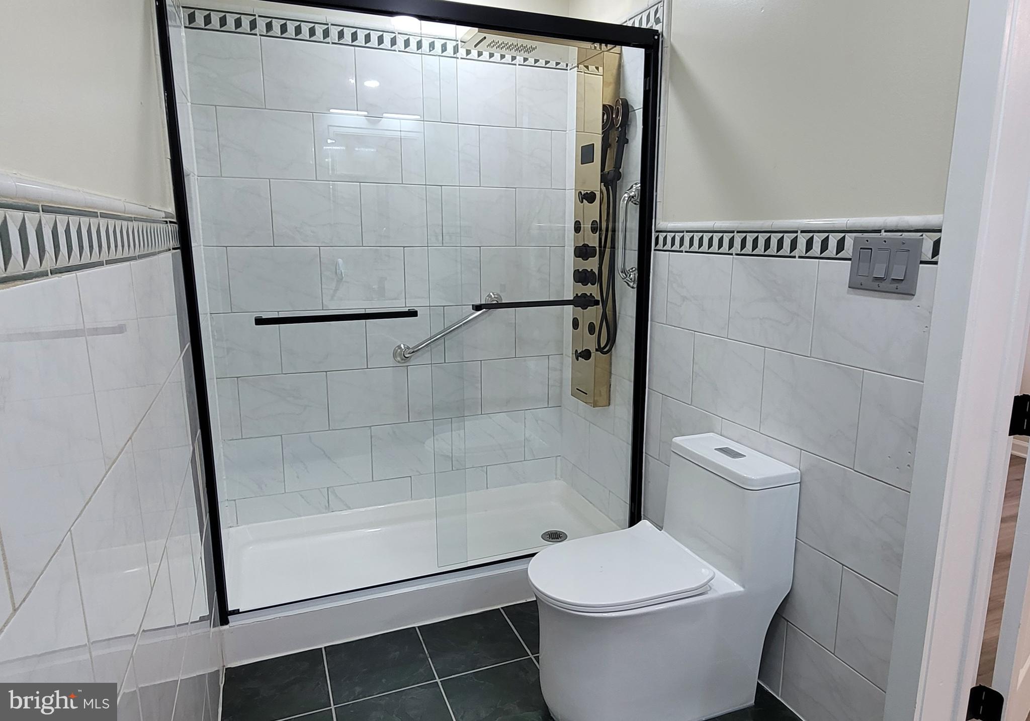 FRANCONIA HEIGHTS - Residential Lease