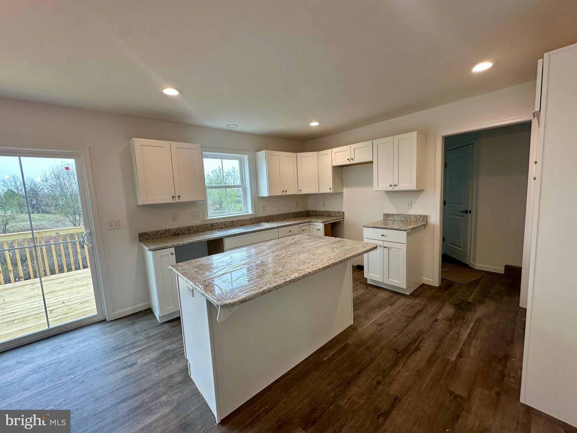 HAYS LANDING - Residential