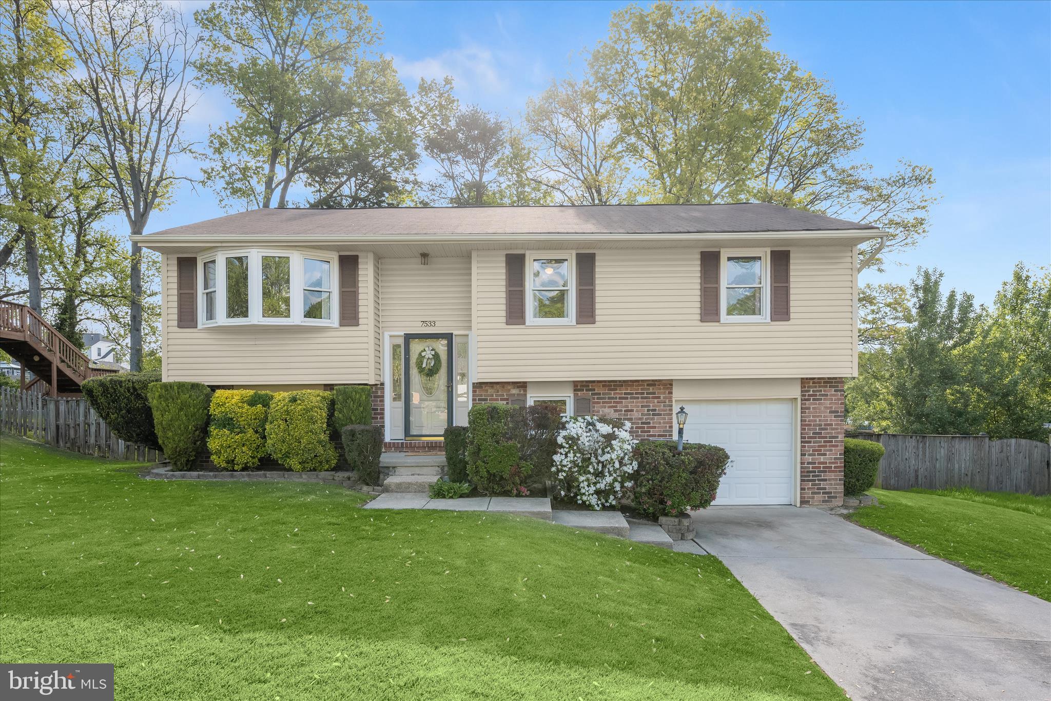 SANDALWOOD - Residential