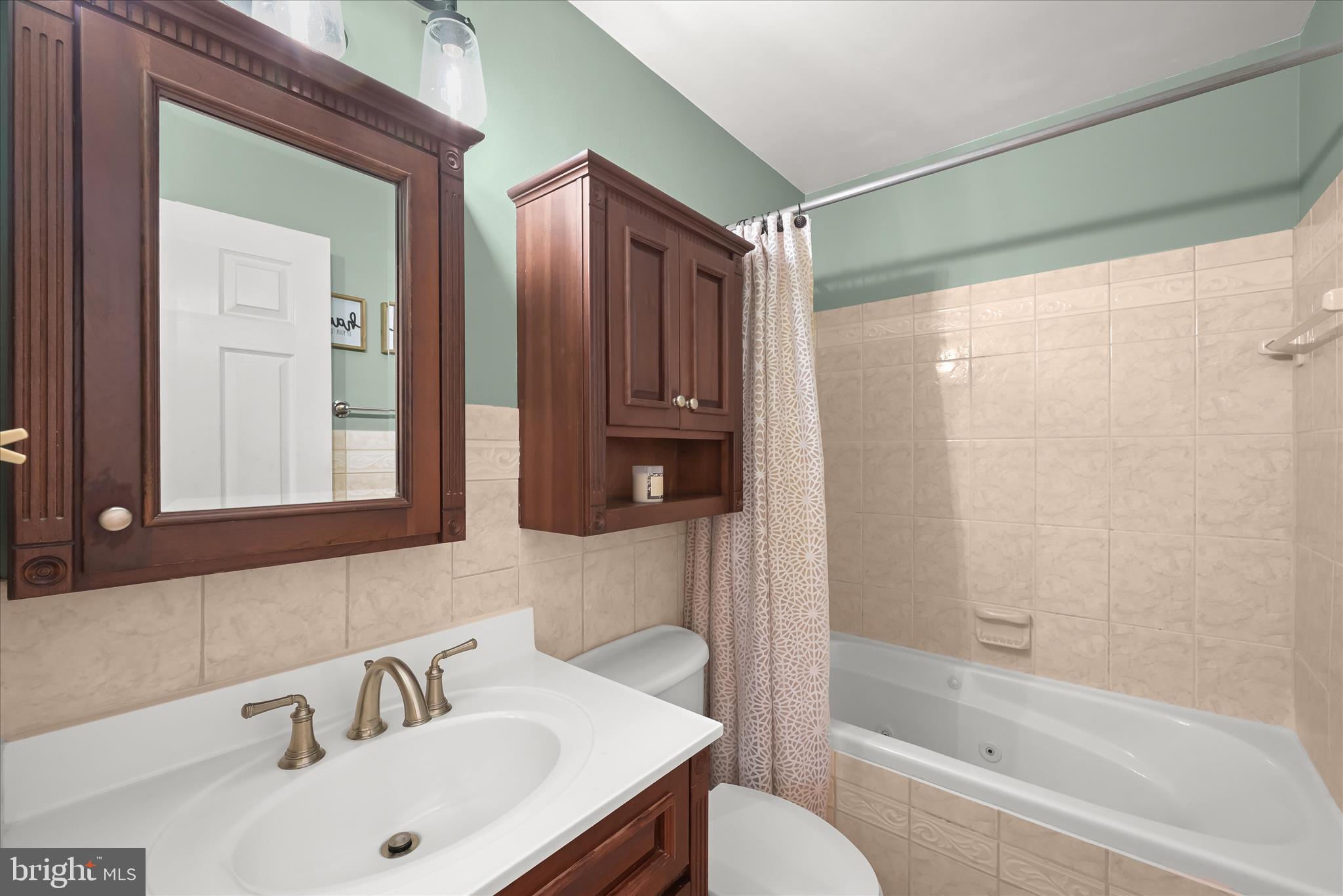 SANDALWOOD - Residential