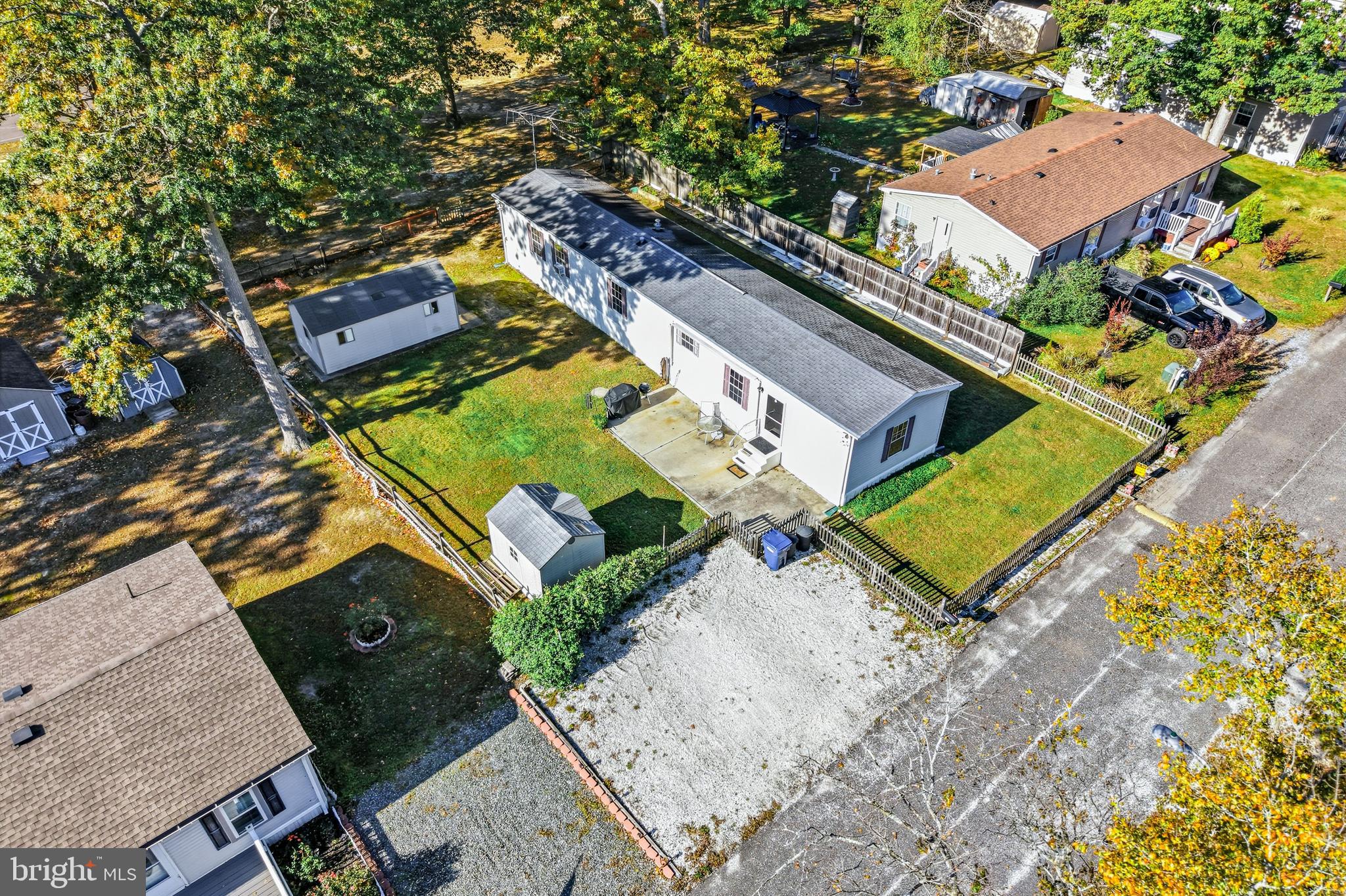 119 MIDDLE DRIVE 23 DOGWOOD LANE