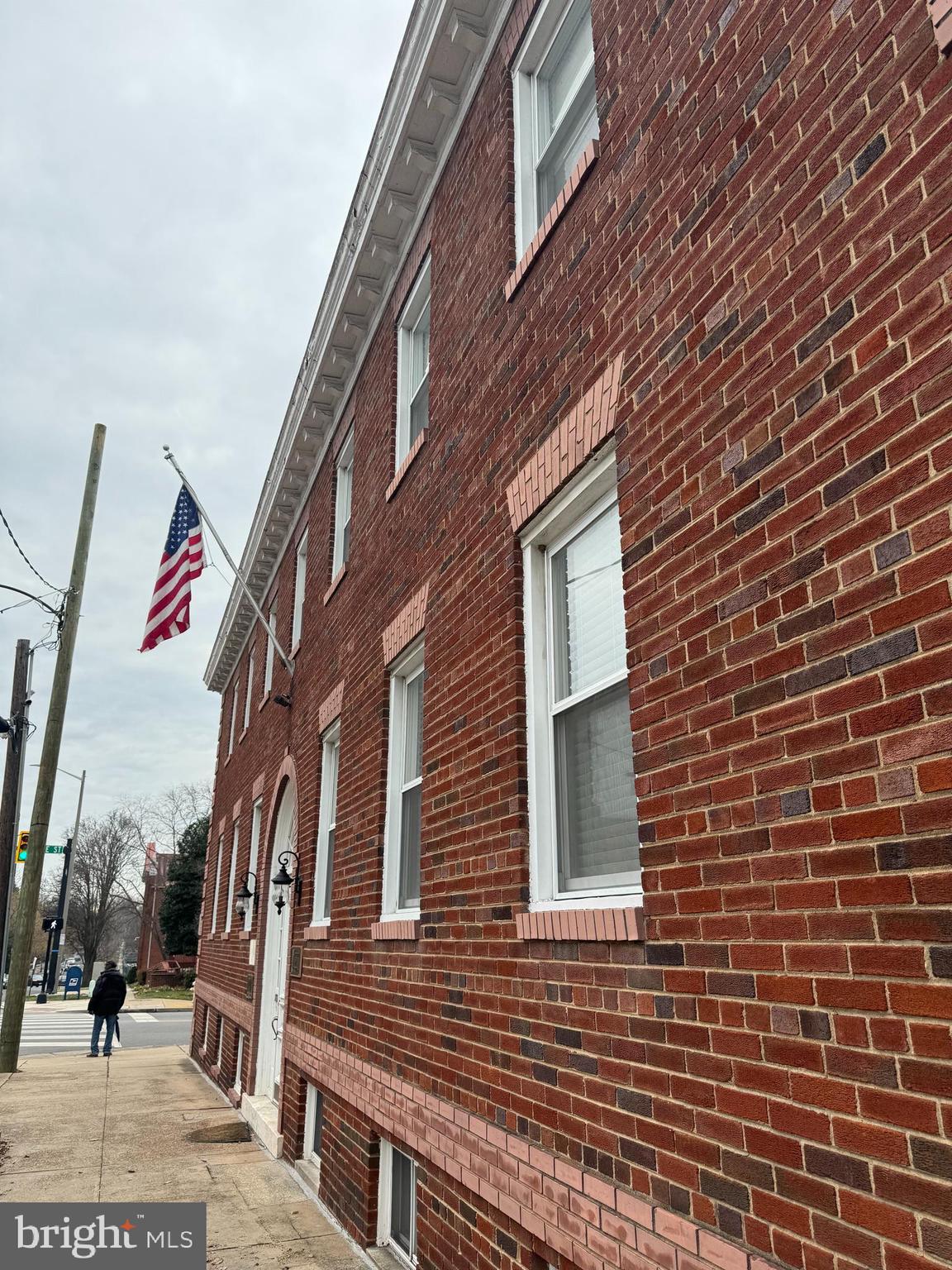 OLD TOWN - Commercial Sale