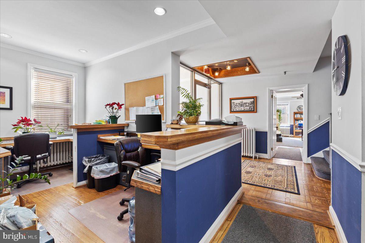 OLD TOWN - Commercial Sale