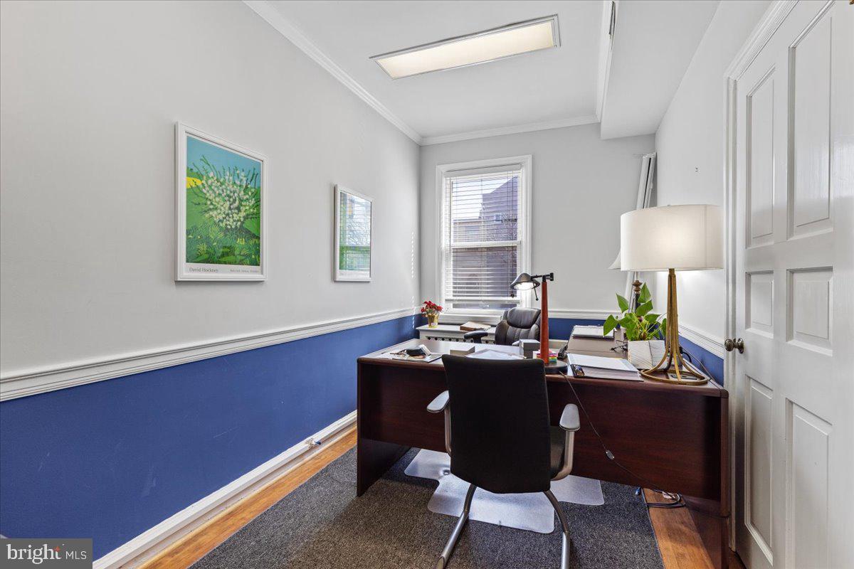 OLD TOWN - Commercial Sale