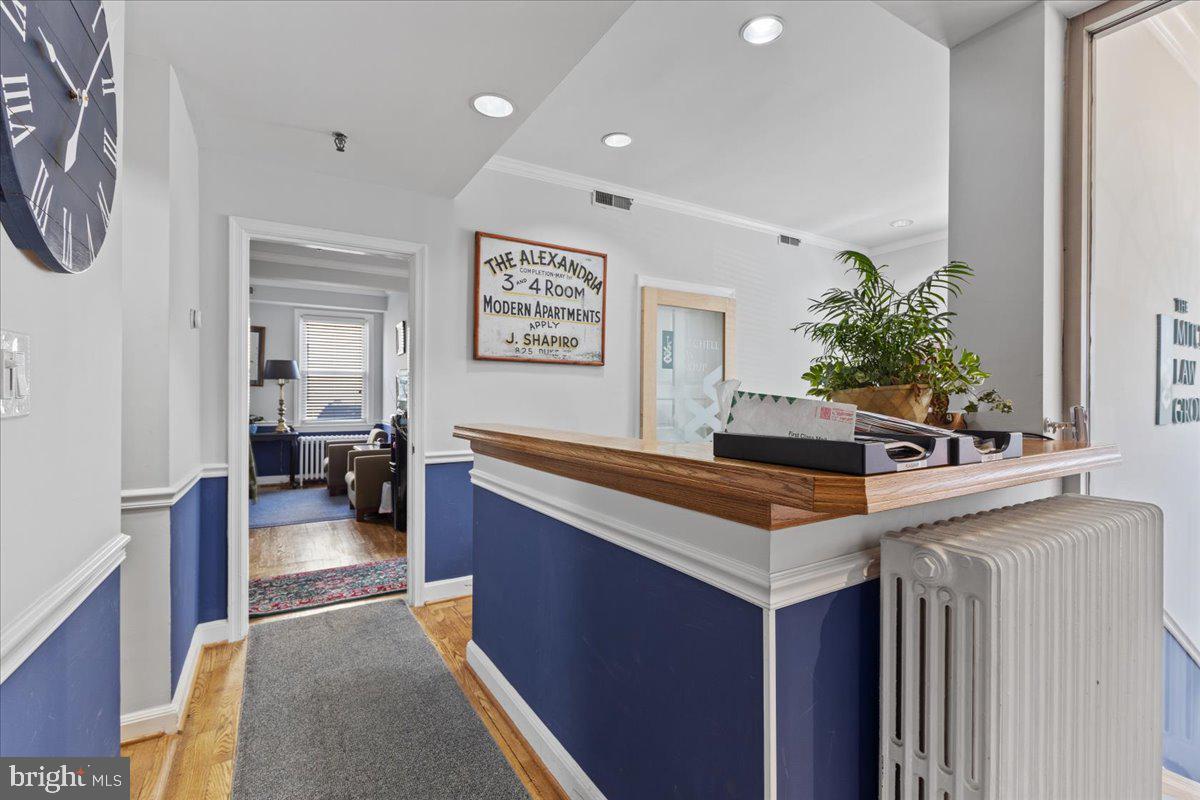 OLD TOWN - Commercial Sale