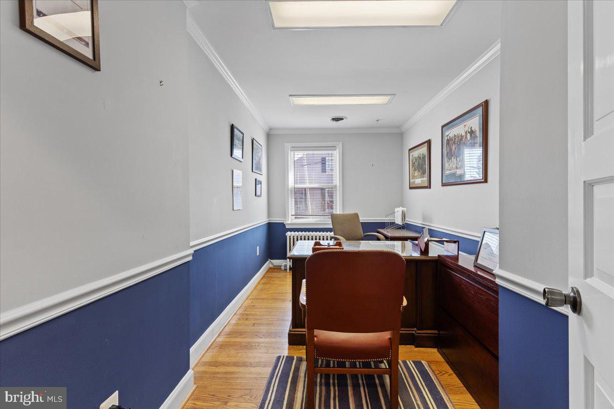 OLD TOWN - Commercial Sale