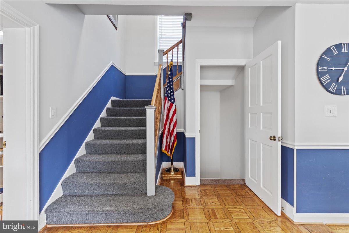 OLD TOWN - Commercial Sale