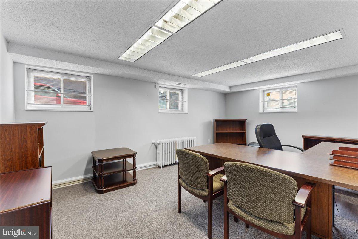 OLD TOWN - Commercial Sale