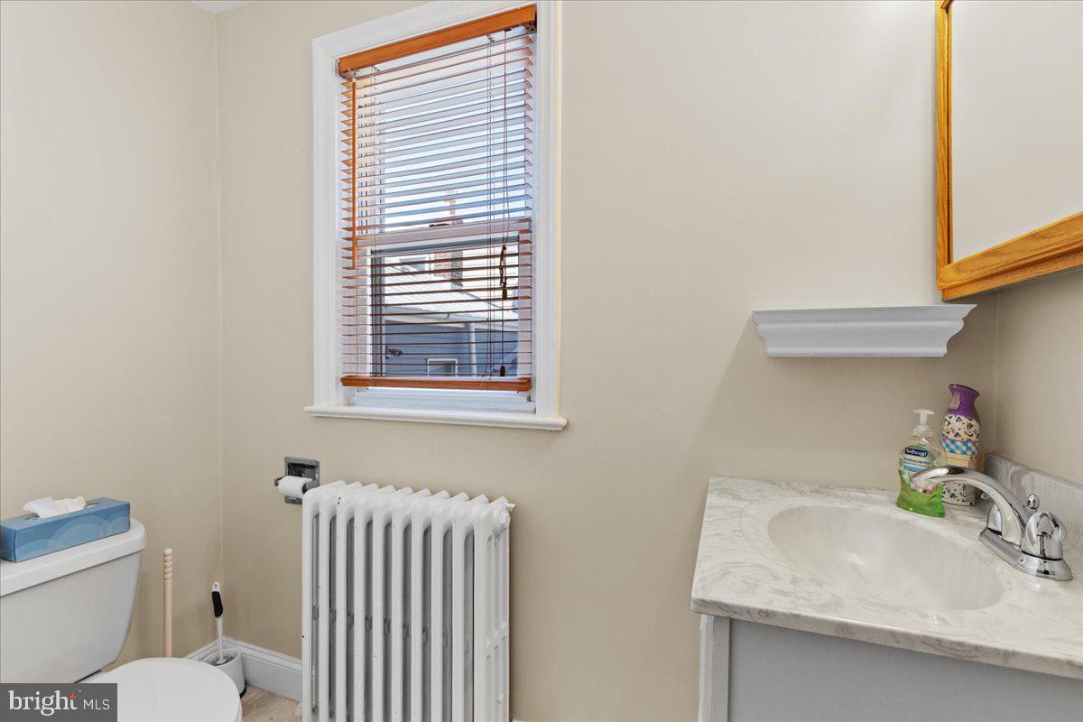 OLD TOWN - Commercial Sale