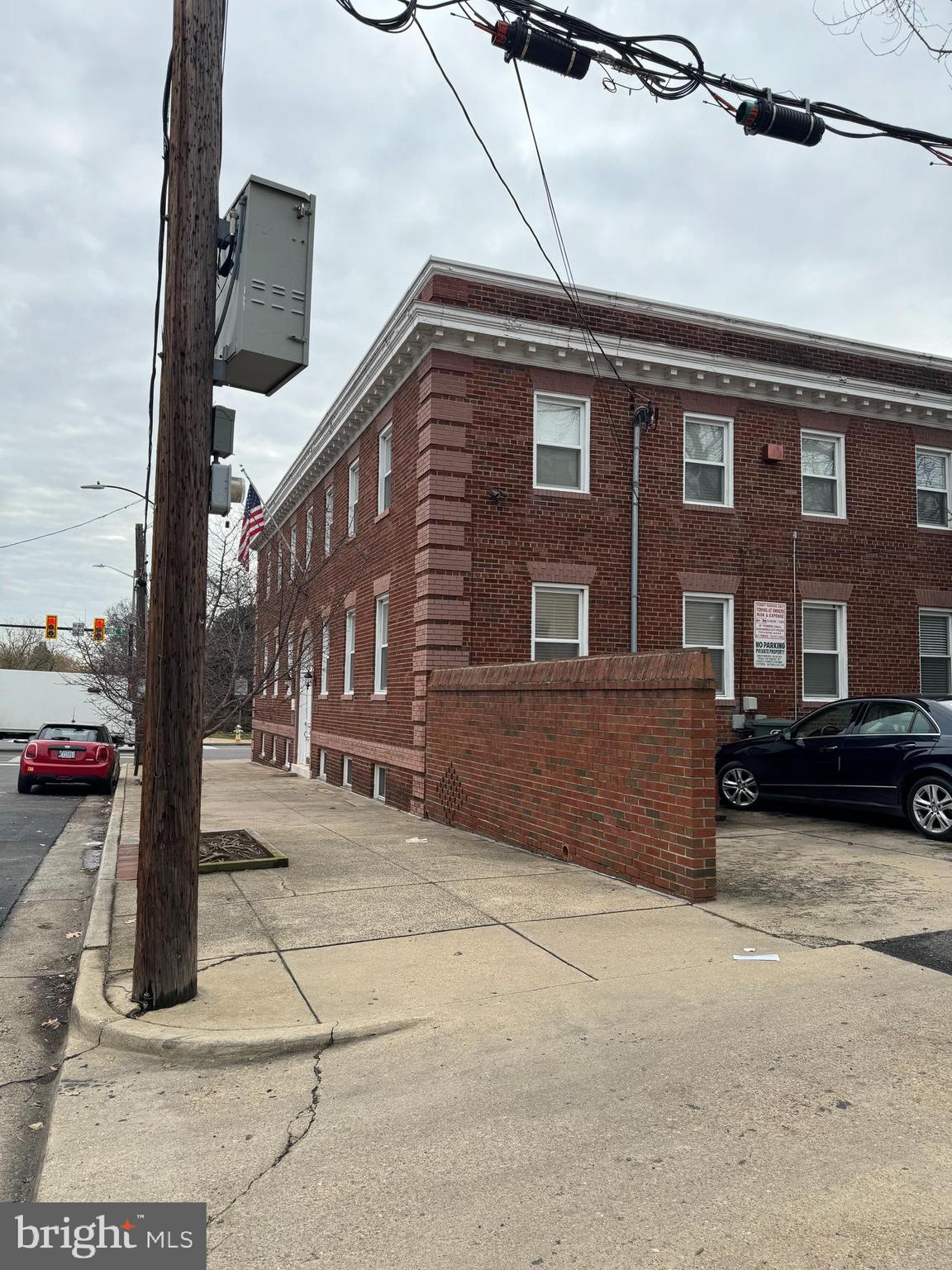 OLD TOWN - Commercial Sale