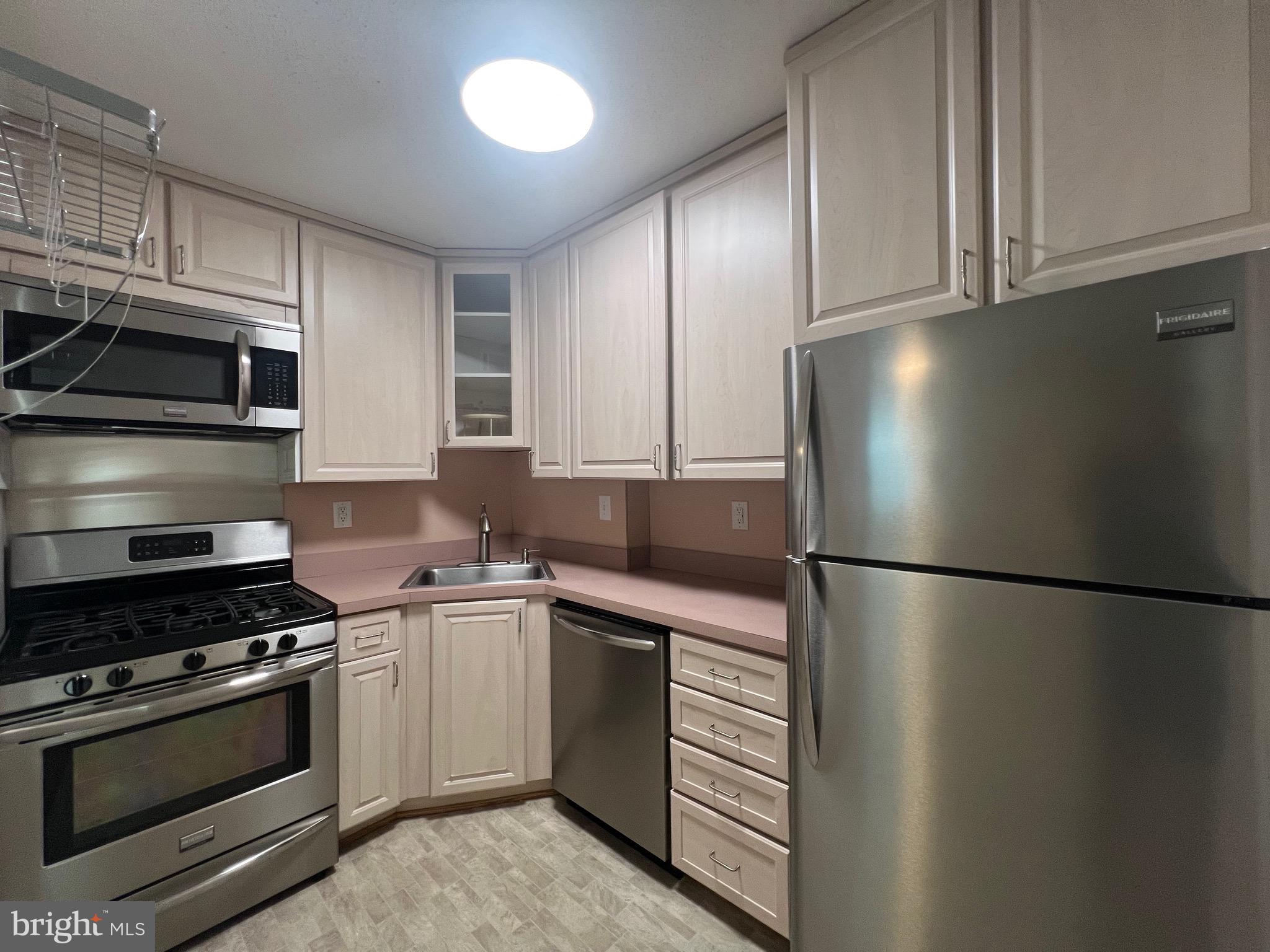 BURGUNDY VILLAGE - Residential Lease