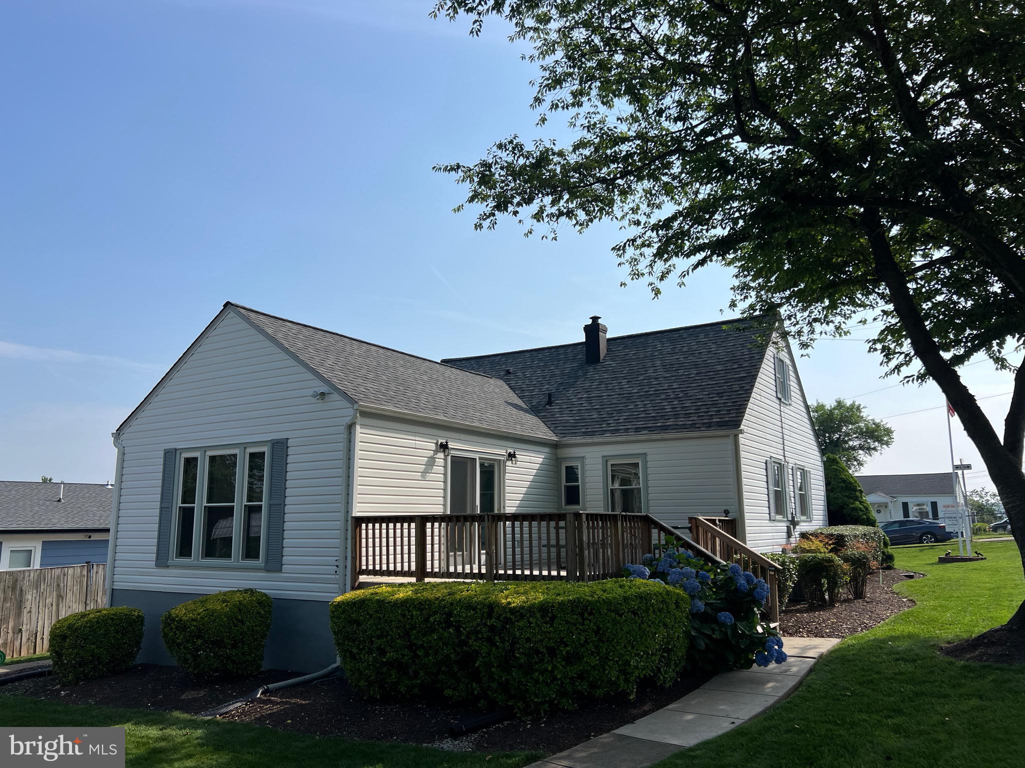 BURGUNDY VILLAGE - Residential Lease