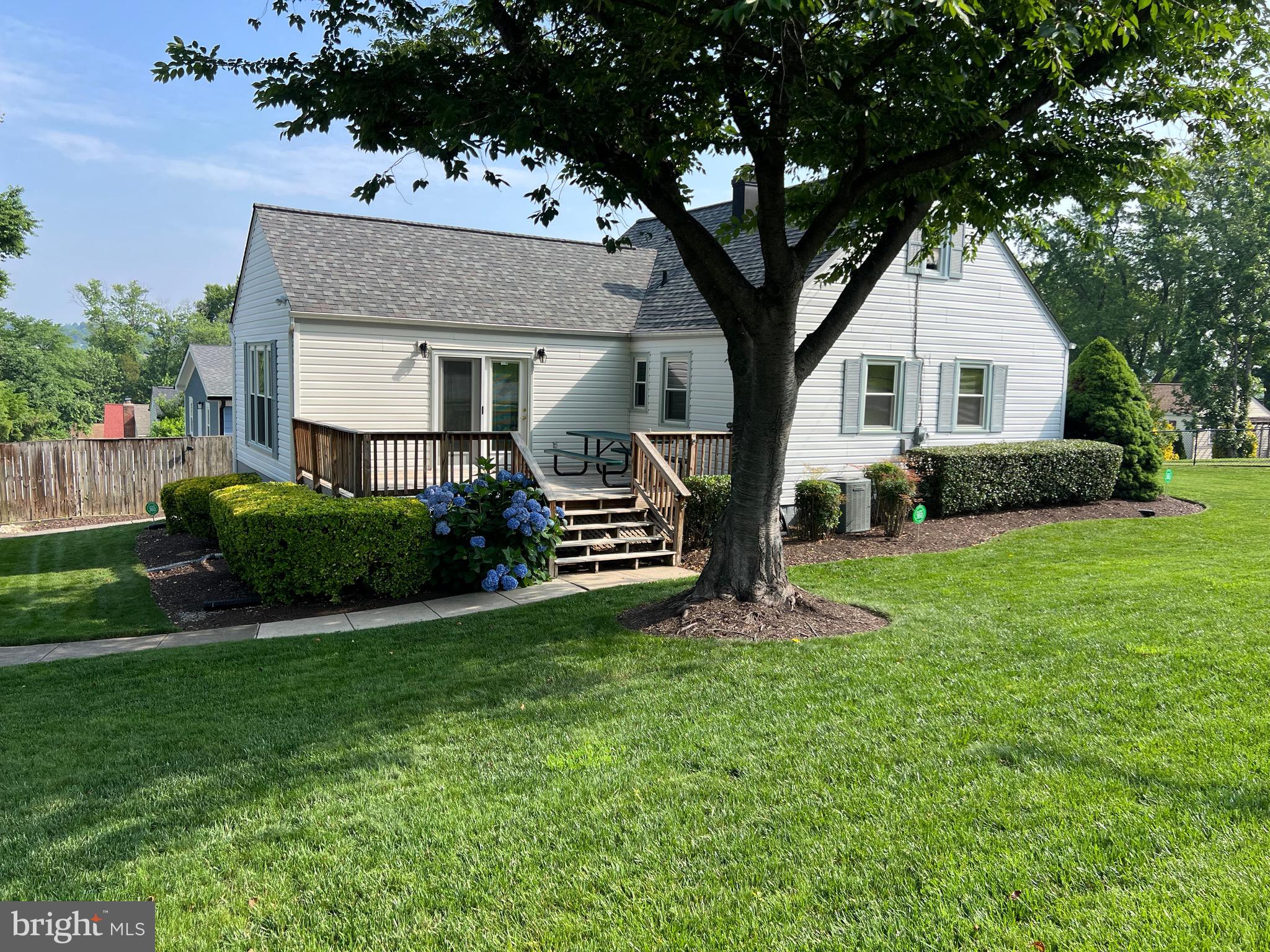 BURGUNDY VILLAGE - Residential Lease