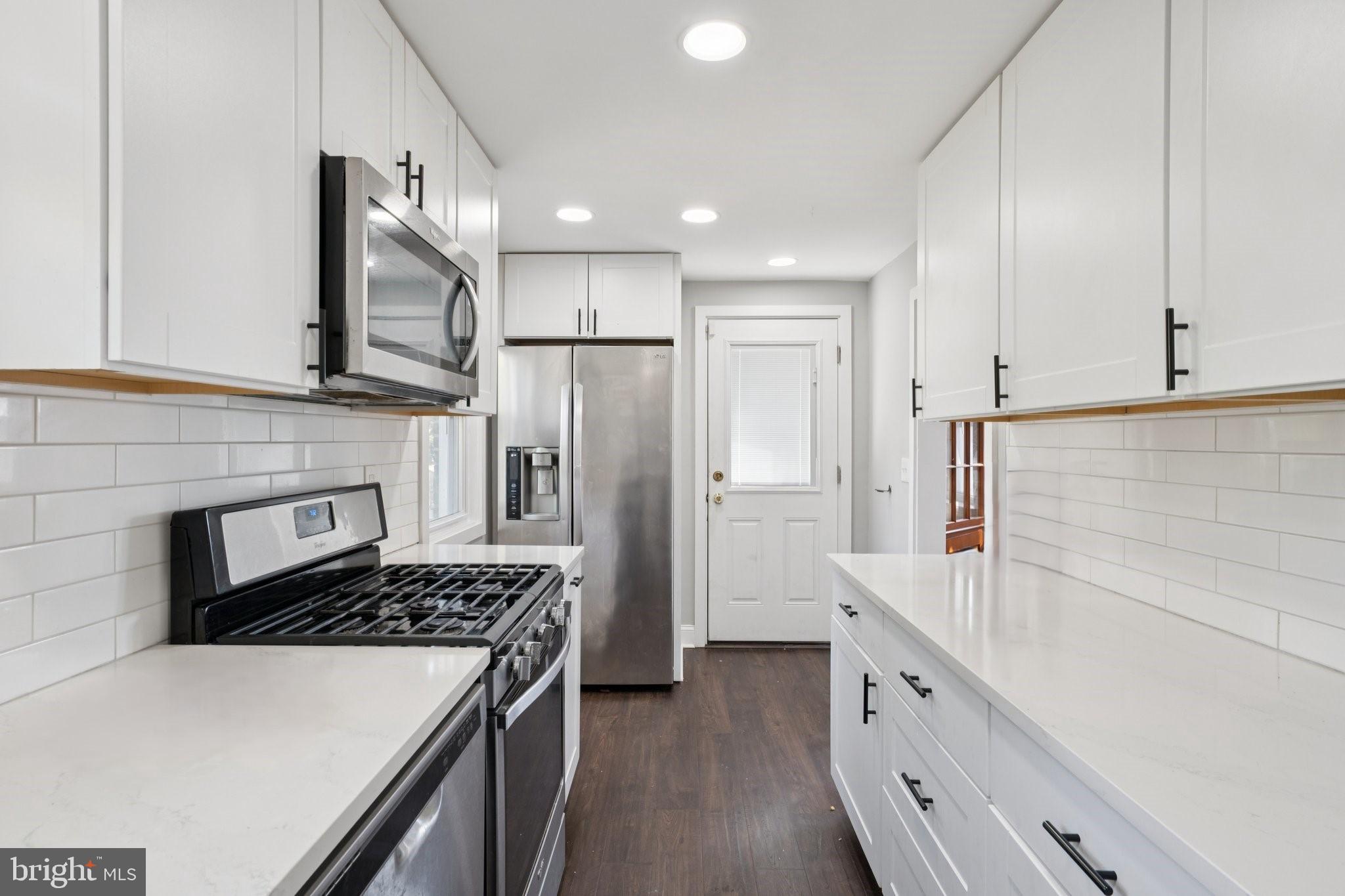 LANSDOWNE - Residential