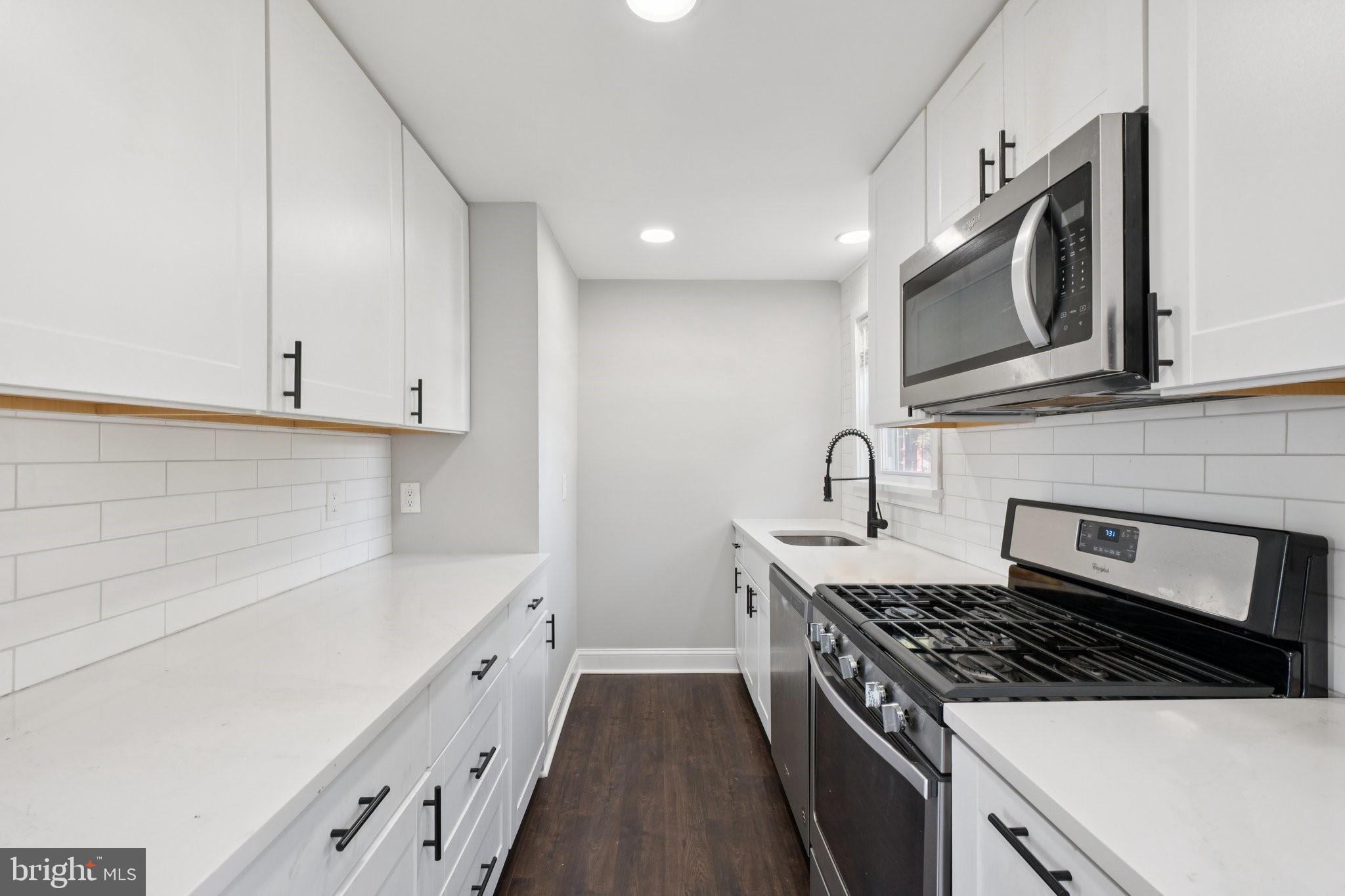 LANSDOWNE - Residential