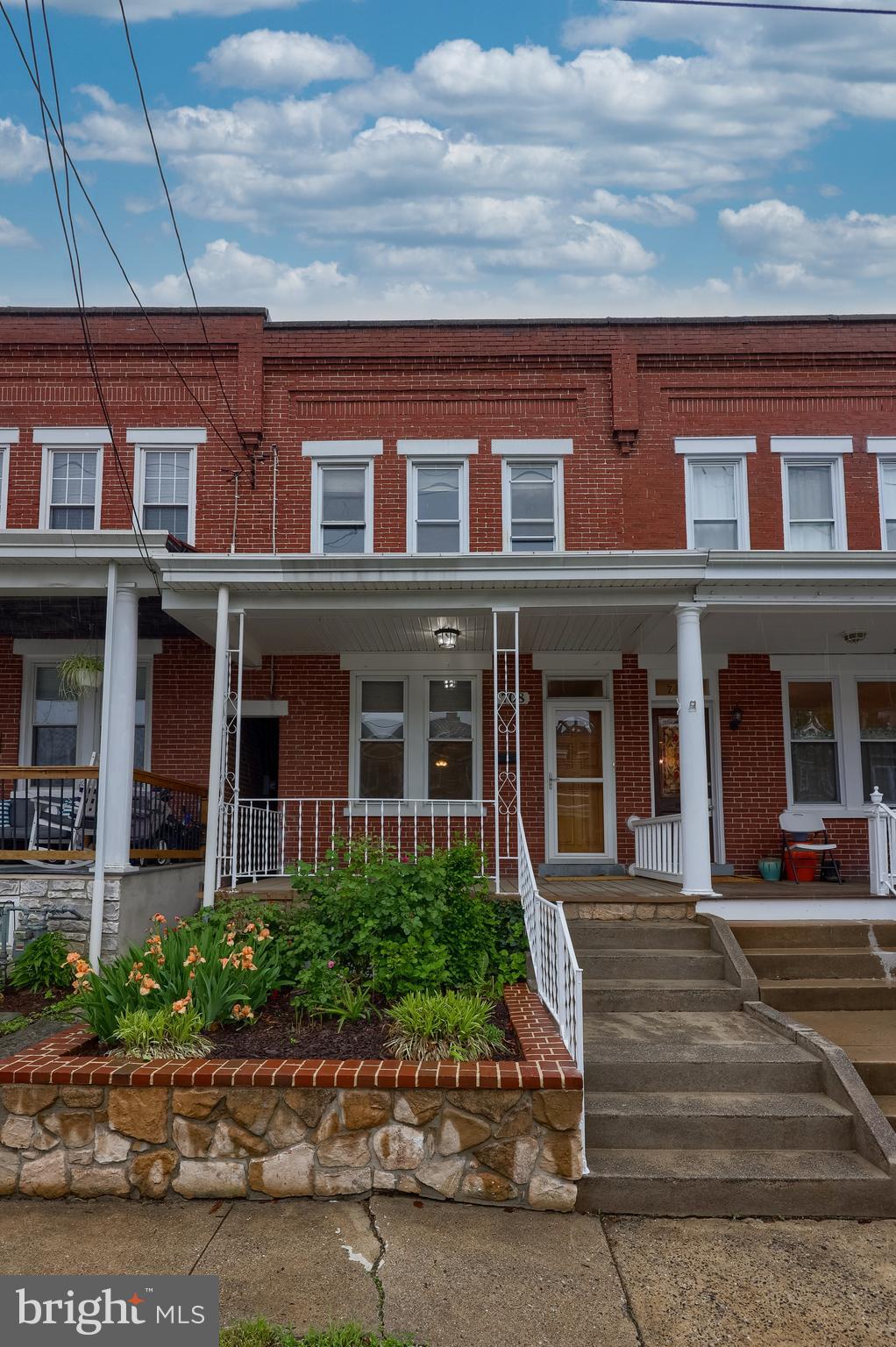 708 N PINE STREET