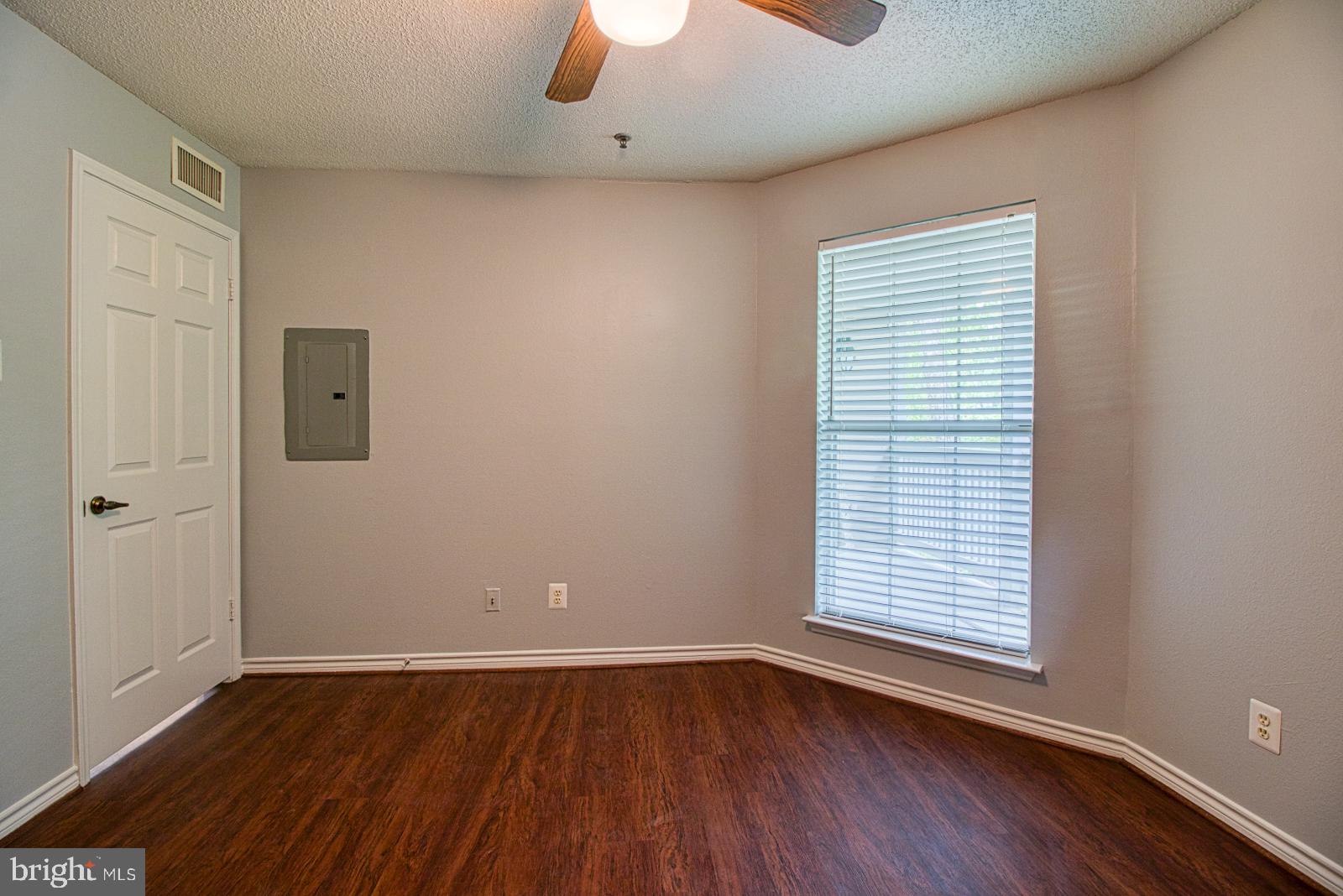 FOUNTAINS AT MCLEAN - Residential Lease