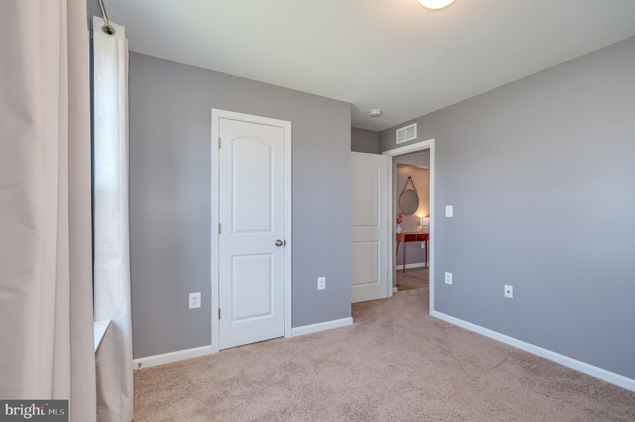 MCGINNIS POINT - Residential