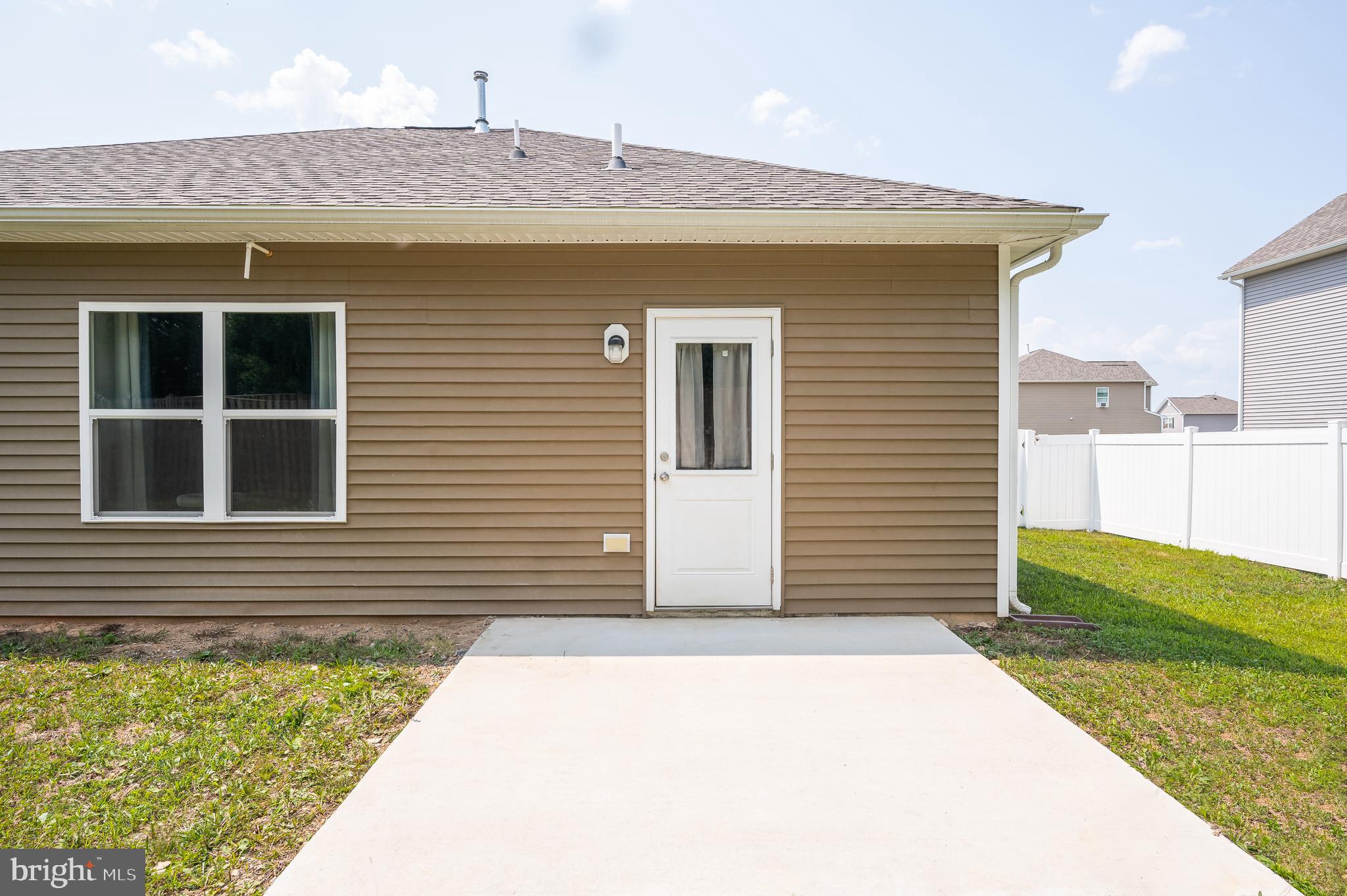 MCGINNIS POINT - Residential