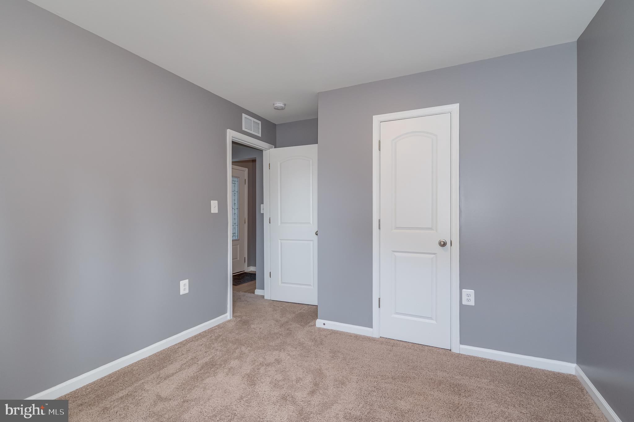 MCGINNIS POINT - Residential